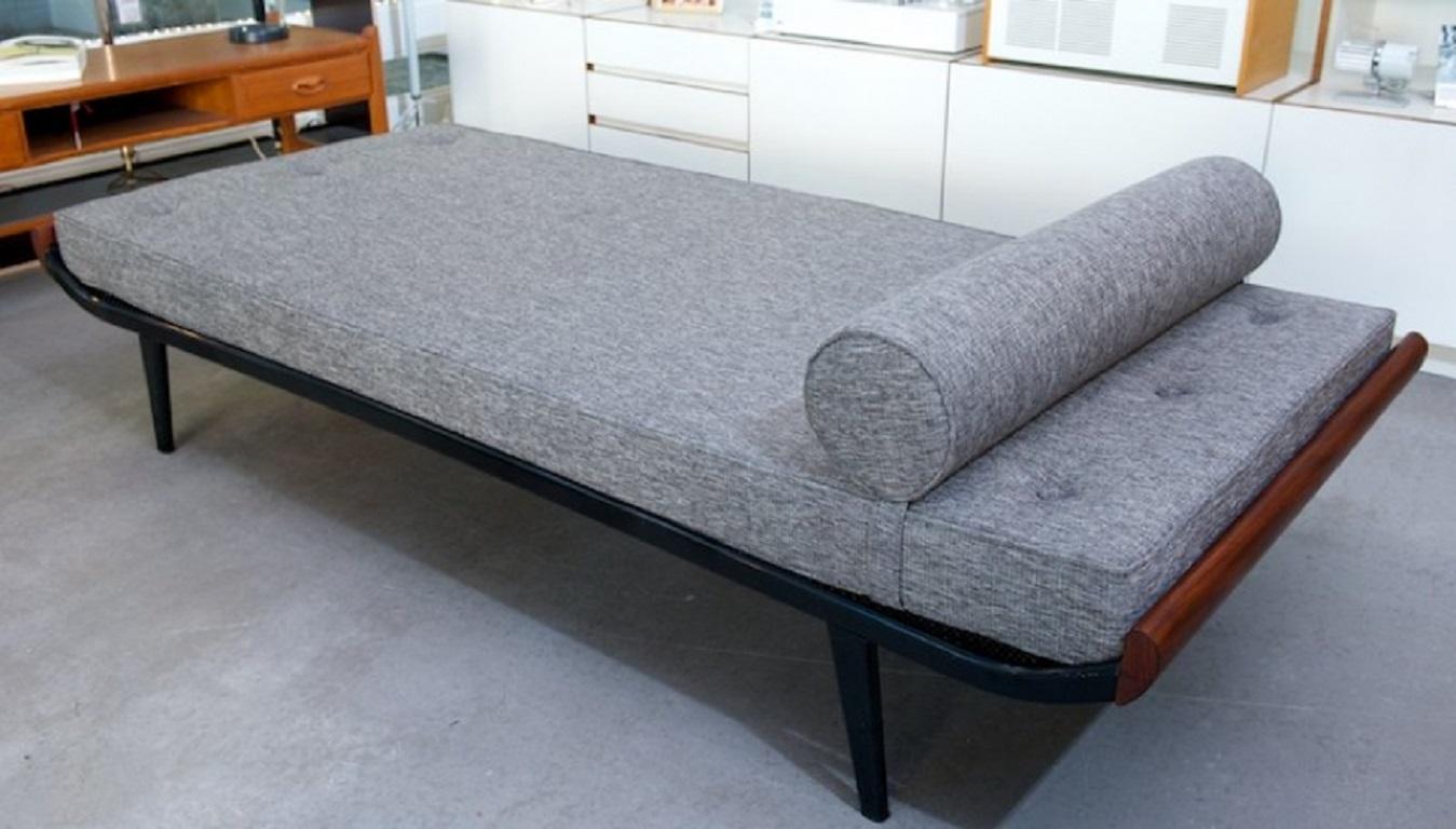 Large Sofa / Daybed Cleopatra by D. Cordemeijer, 1953, Gray / Anthracite For Sale 1