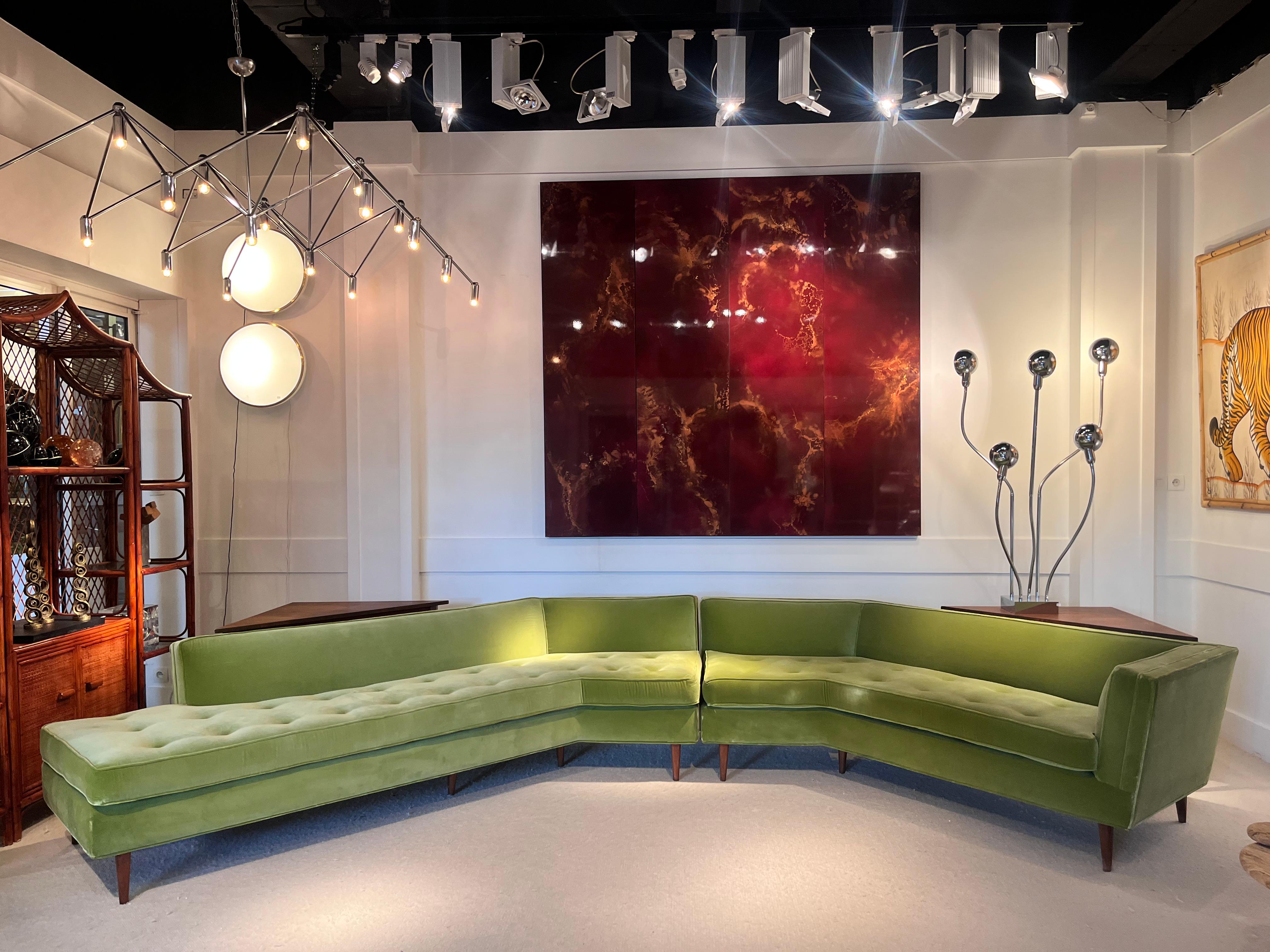 Large sofa in solid walnut and green velvet by Bertha Schaefer 9