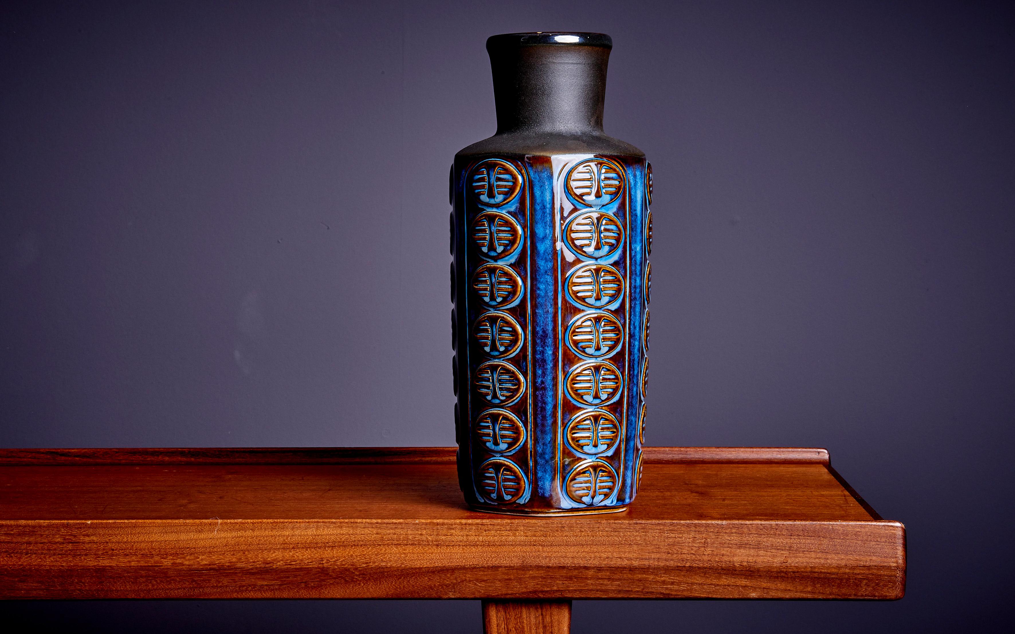 Large Soholm Vase 3347 in classic blue made in Denmark 1960s For Sale 1