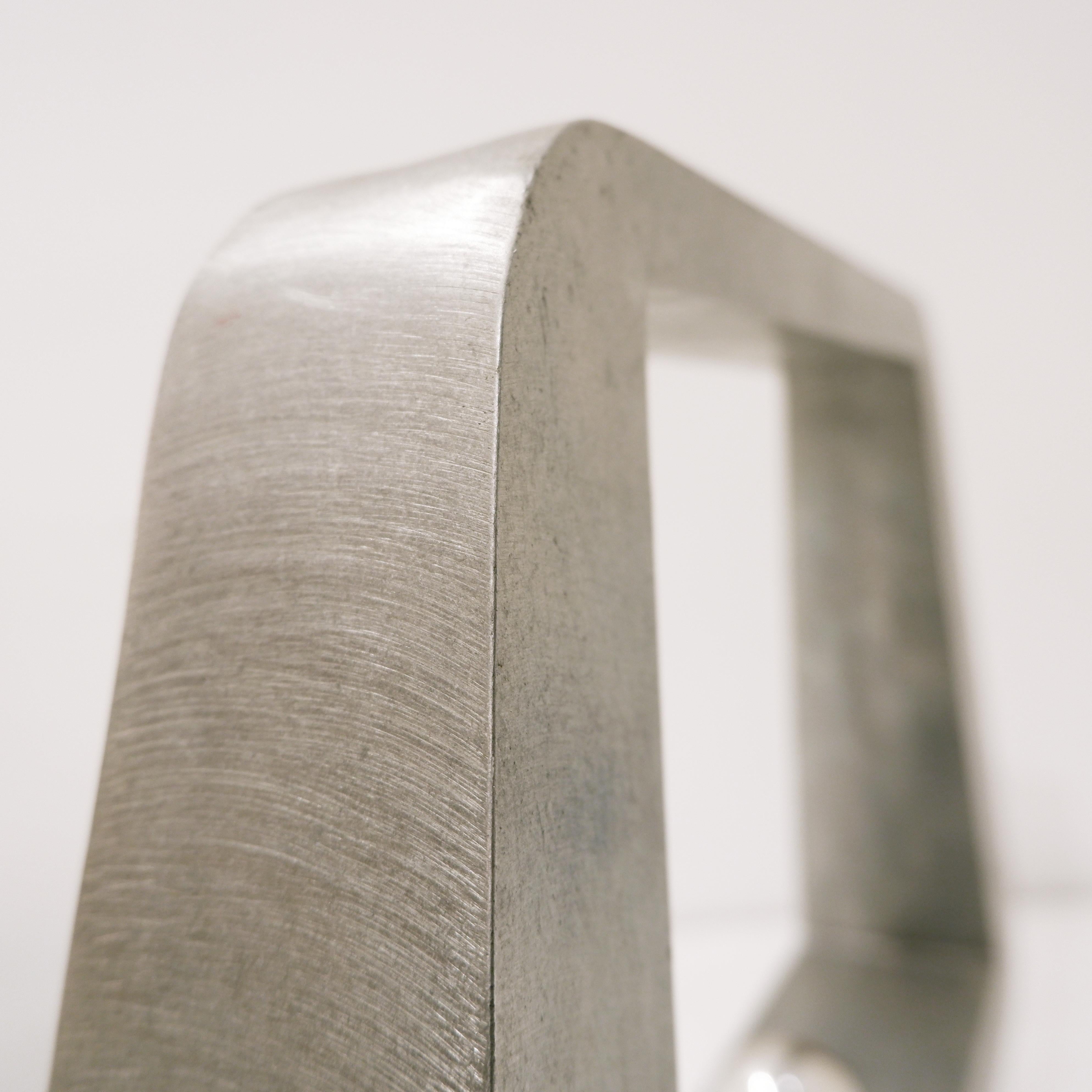 Gran lámpara de sobremesa de aluminio macizo - Años 70 en venta 2