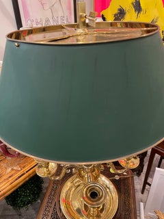 Grande lampada Bouillotte in ottone massiccio con paralume in talpa