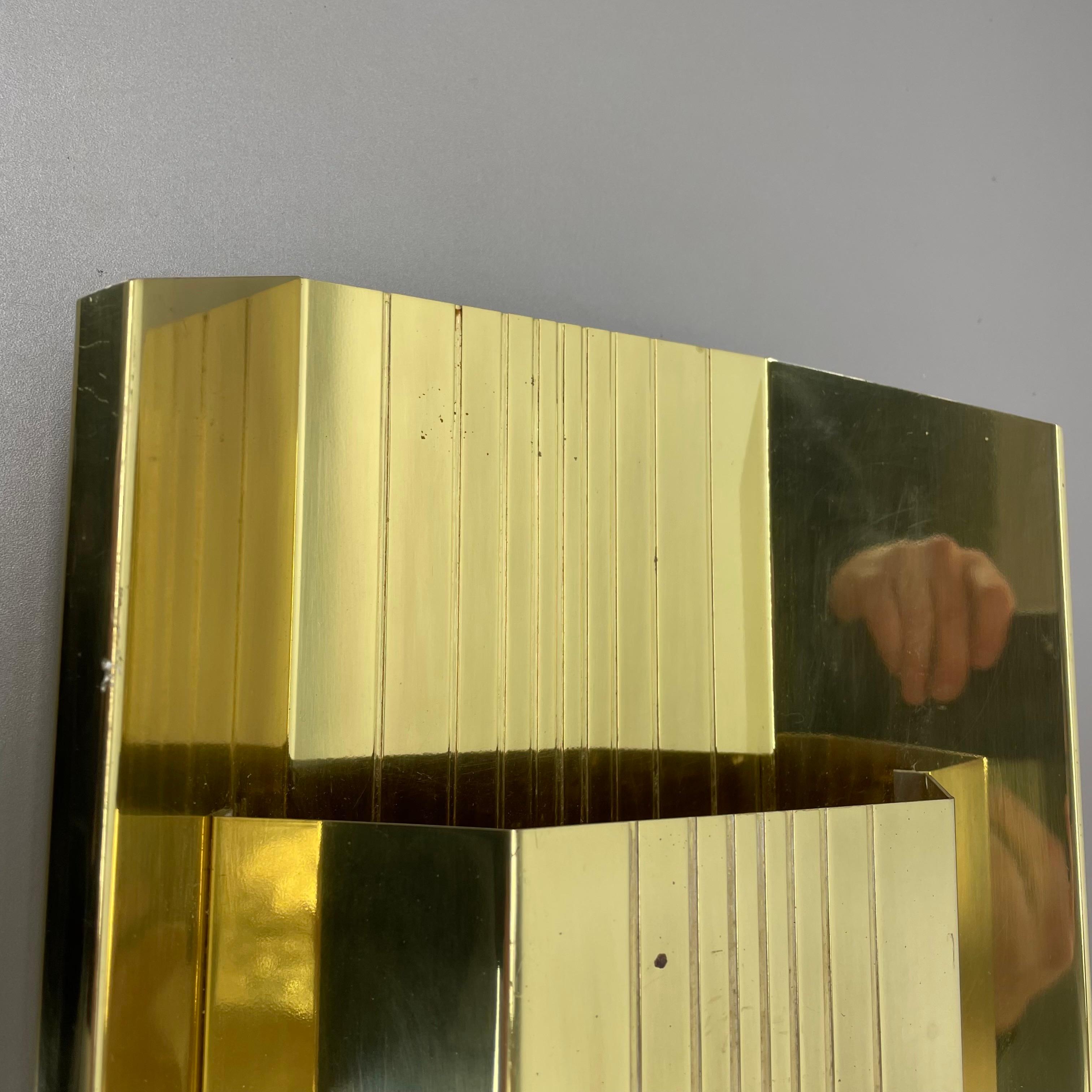 20th Century large solid brass postmodern Wall Light by Vereinigte Werkstätten, Germany 1980s For Sale