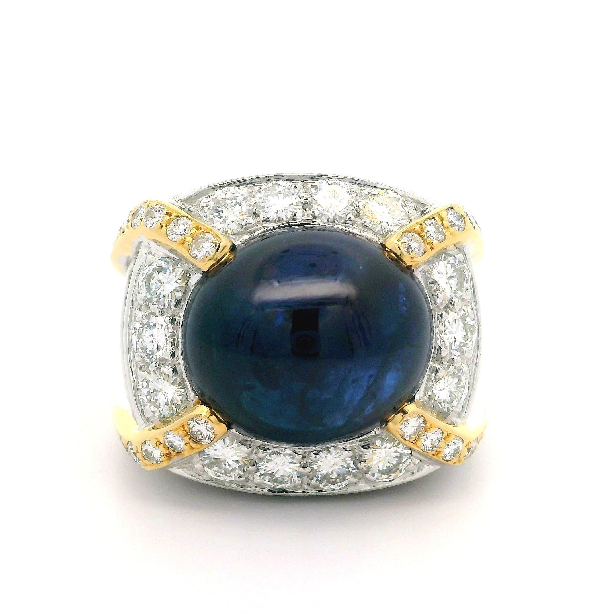 Large Solid Gold GIA 21.95ctw Oval Cabochon Sapphire w/ Diamond Statement Ring For Sale 2