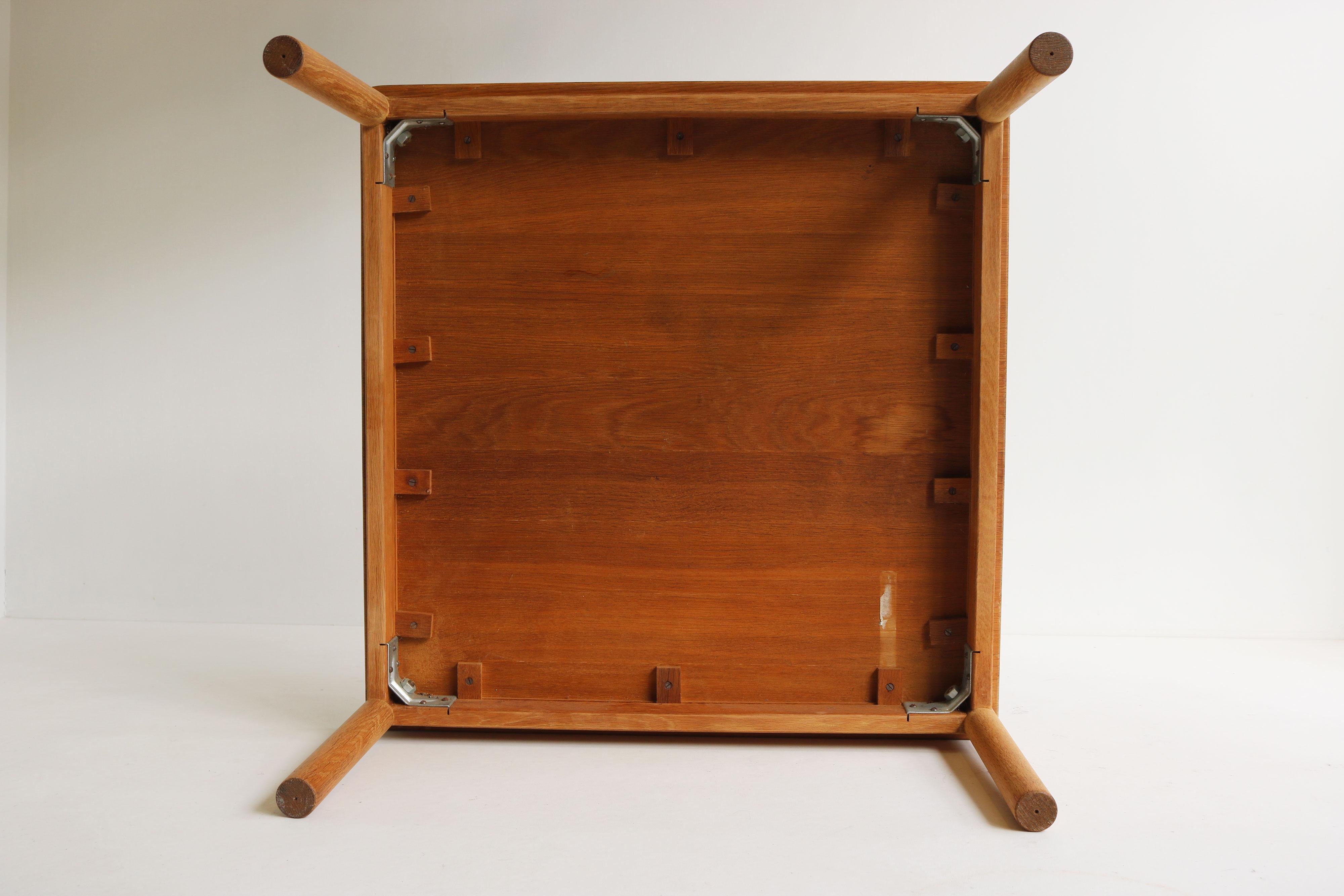 Grande table basse en chêne massif Modèle : 5351 par Borg Mogensen pour Fredericia 1950 en vente 3
