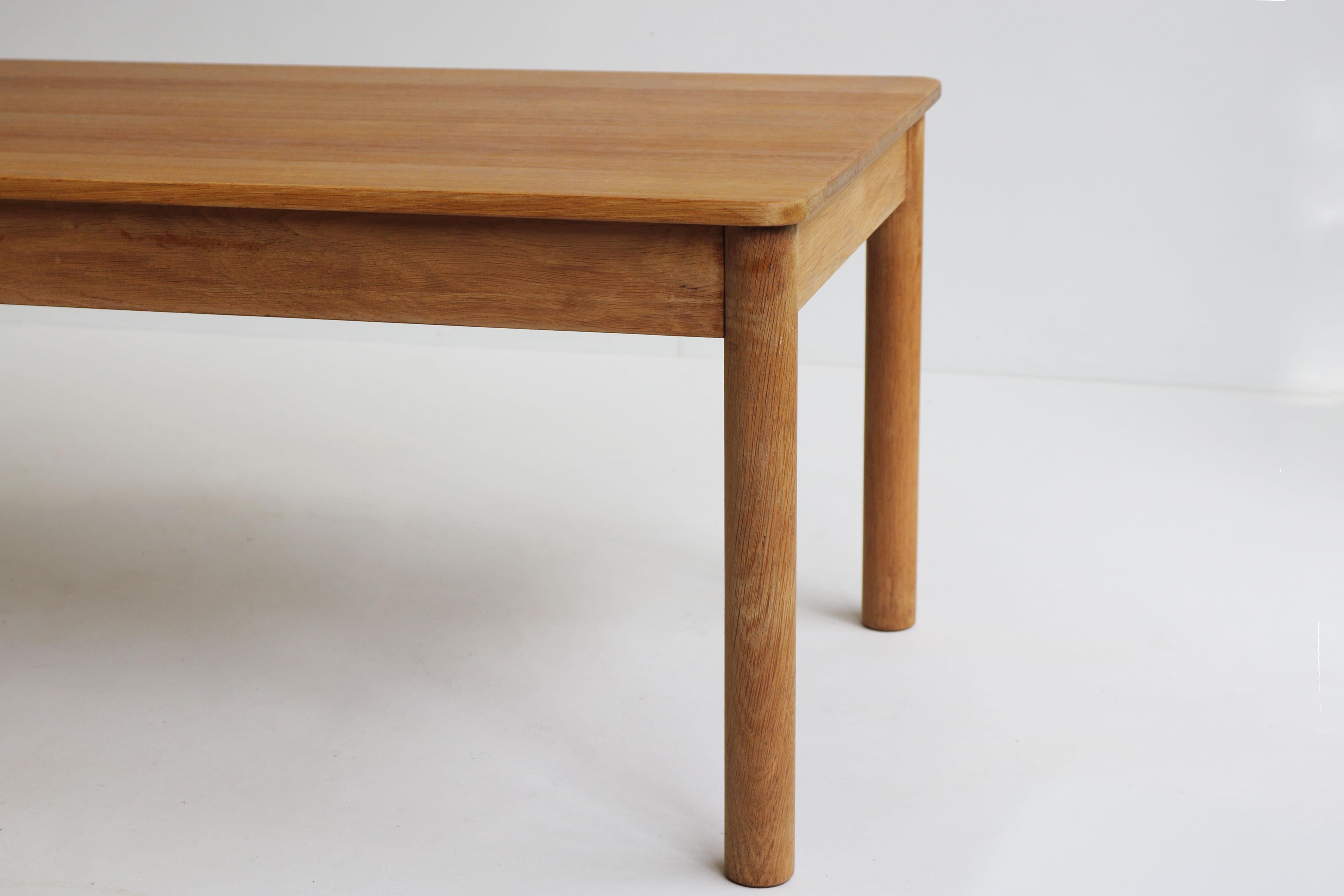 Oak Large solid oak coffee table Model: 5353 by Borge Mogensen for Fredericia 1950  For Sale