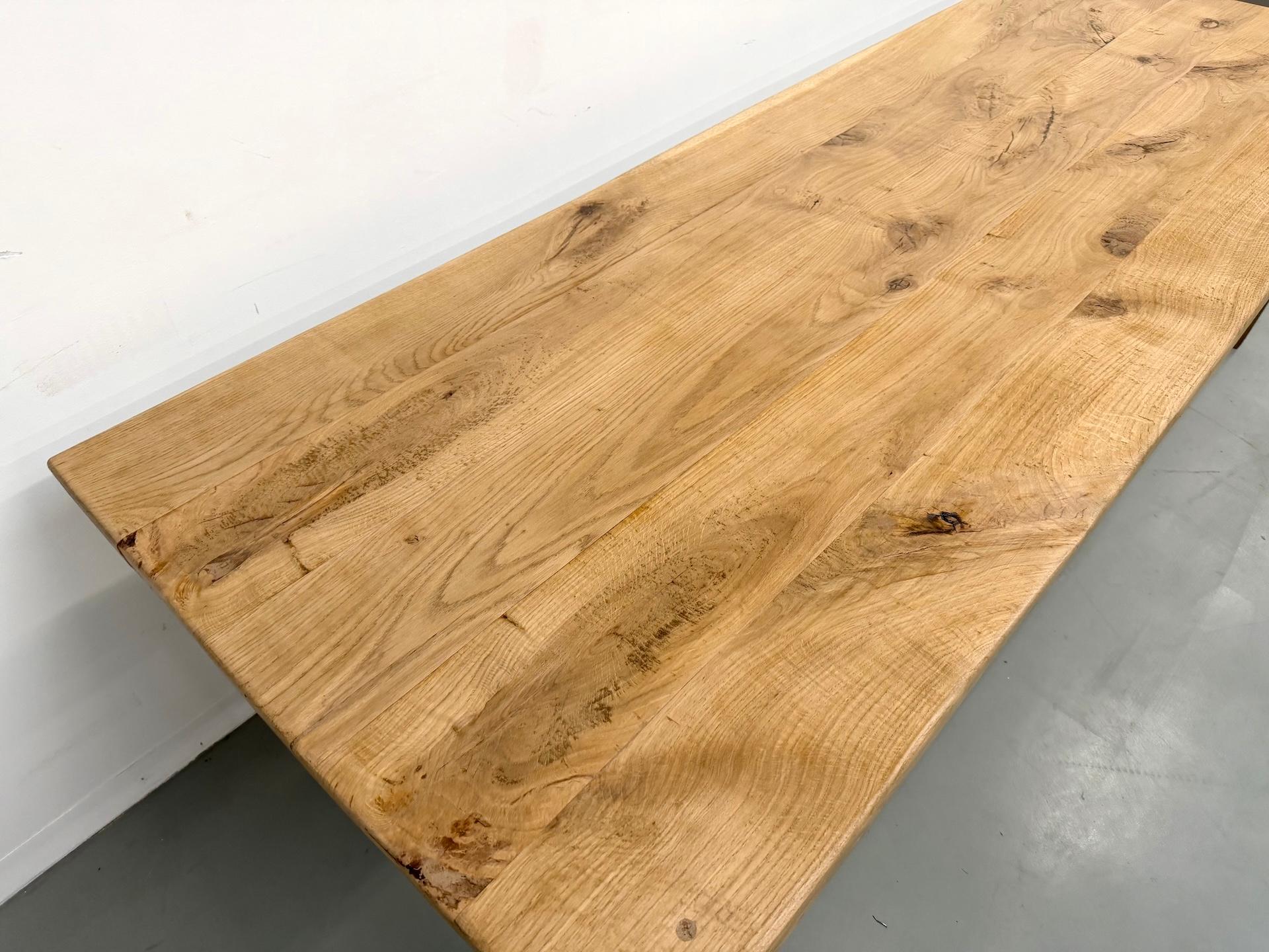 Large solid oak dining table, in XXL format. For Sale 3
