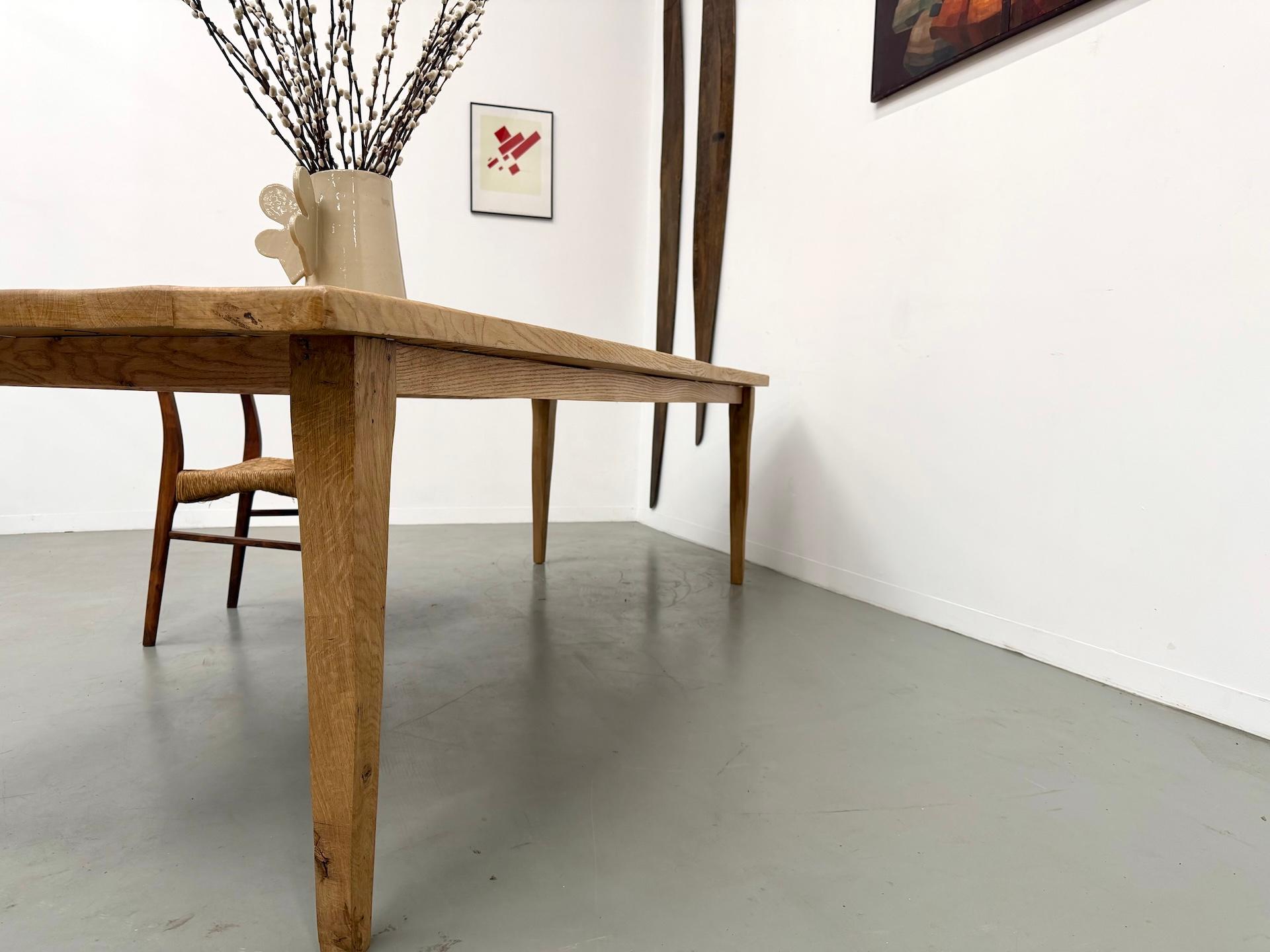 Large solid oak dining table, in XXL format. For Sale 11