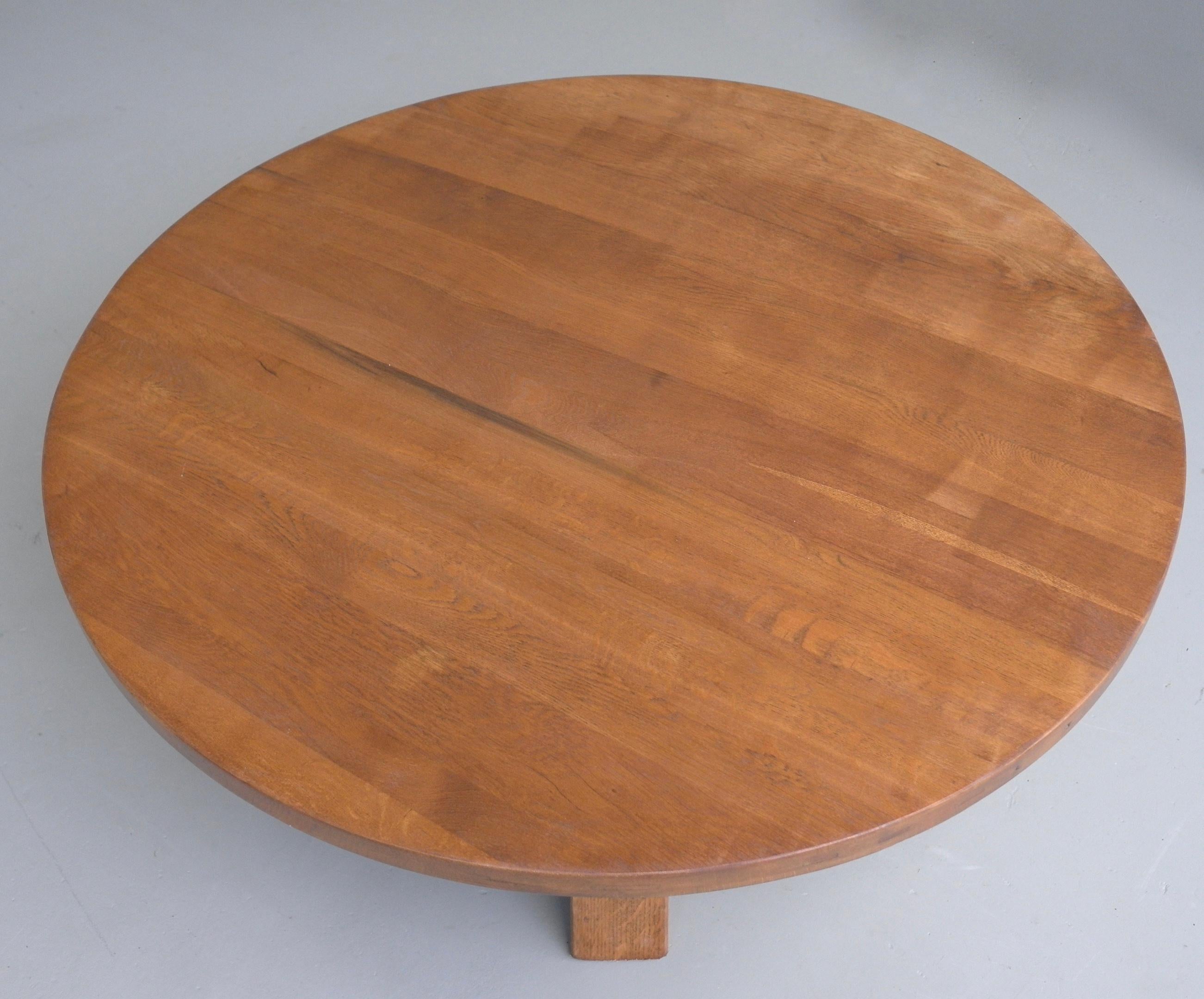 Large Solid Oak Round Coffee Table in Style of Charlotte Perriand, France, 1960s 1