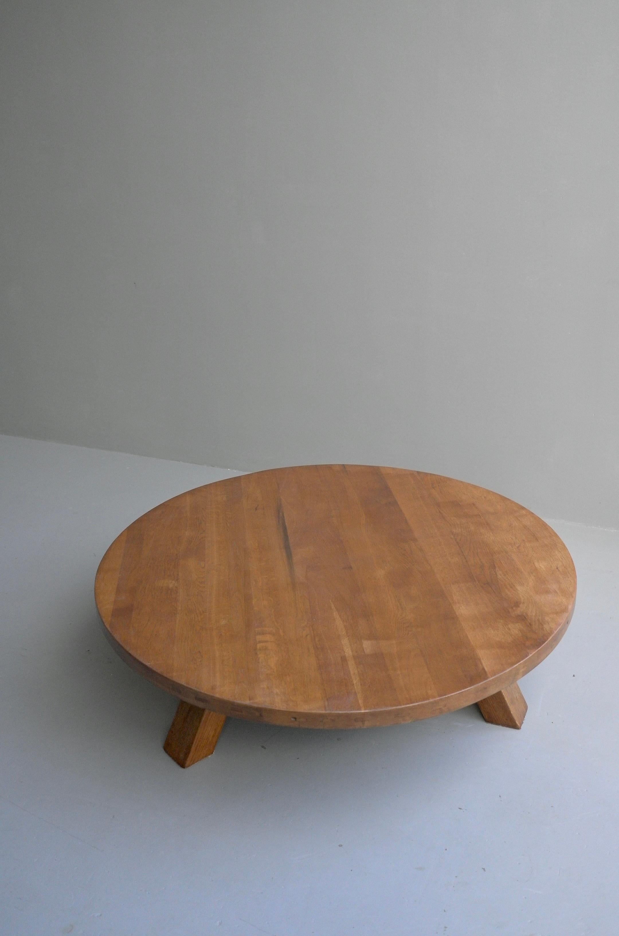 Large solid oak round coffee table in style of Charlotte Perriand, France, 1960s.