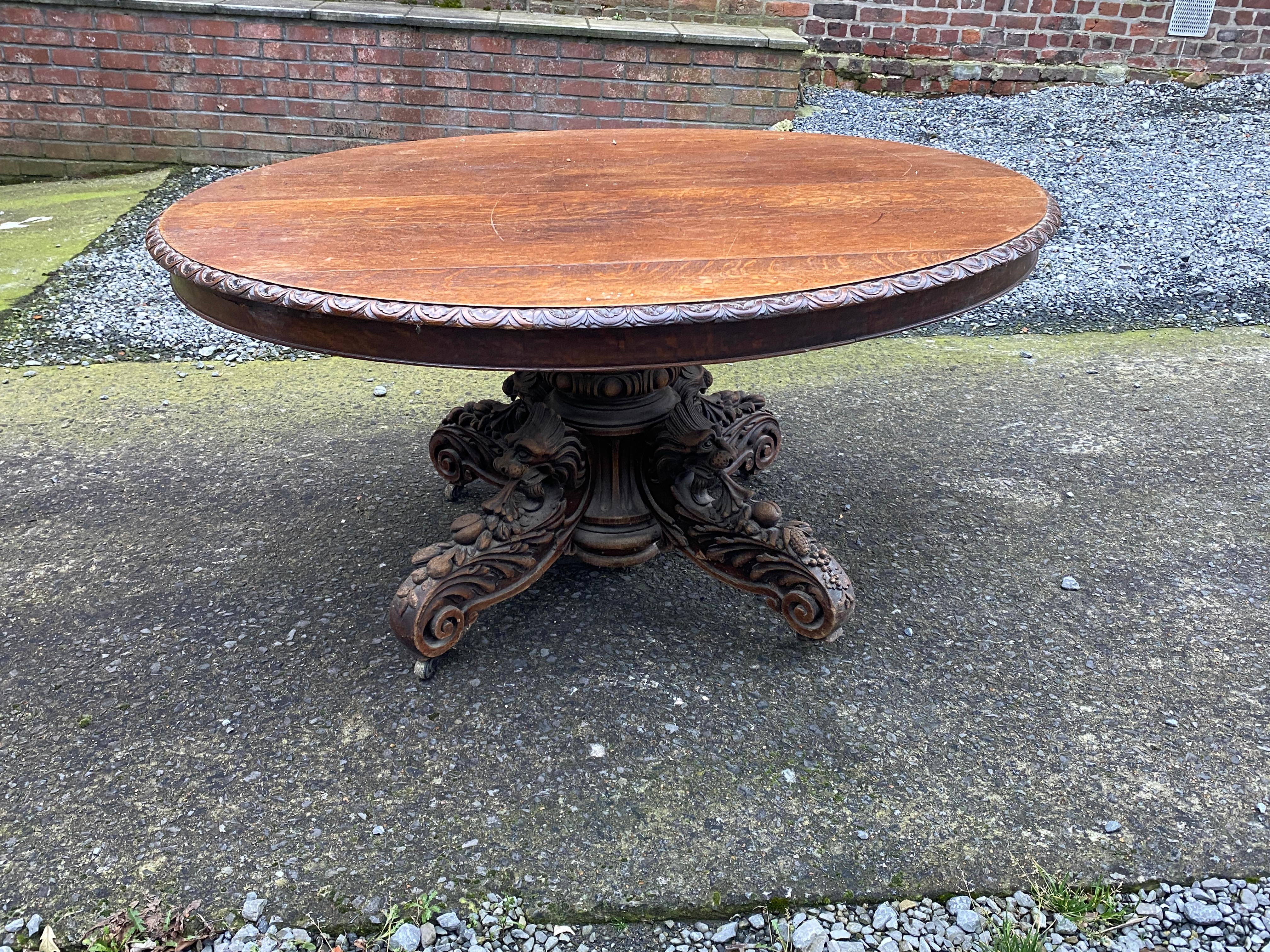 Large solid oak table in Louis XIII style, circa 1930 Maximum length 350 cm  In Good Condition For Sale In Saint-Ouen, FR