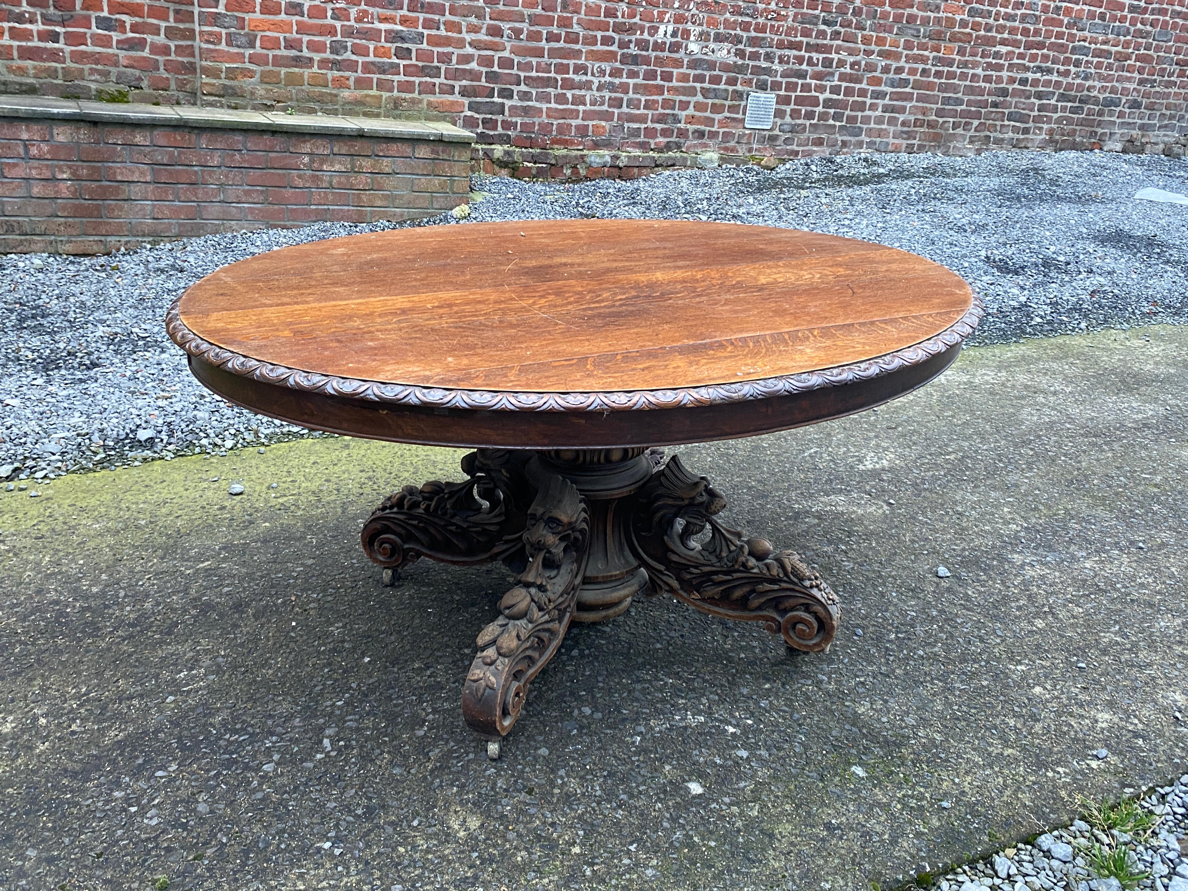 Oak Large solid oak table in Louis XIII style, circa 1930 Maximum length 350 cm  For Sale