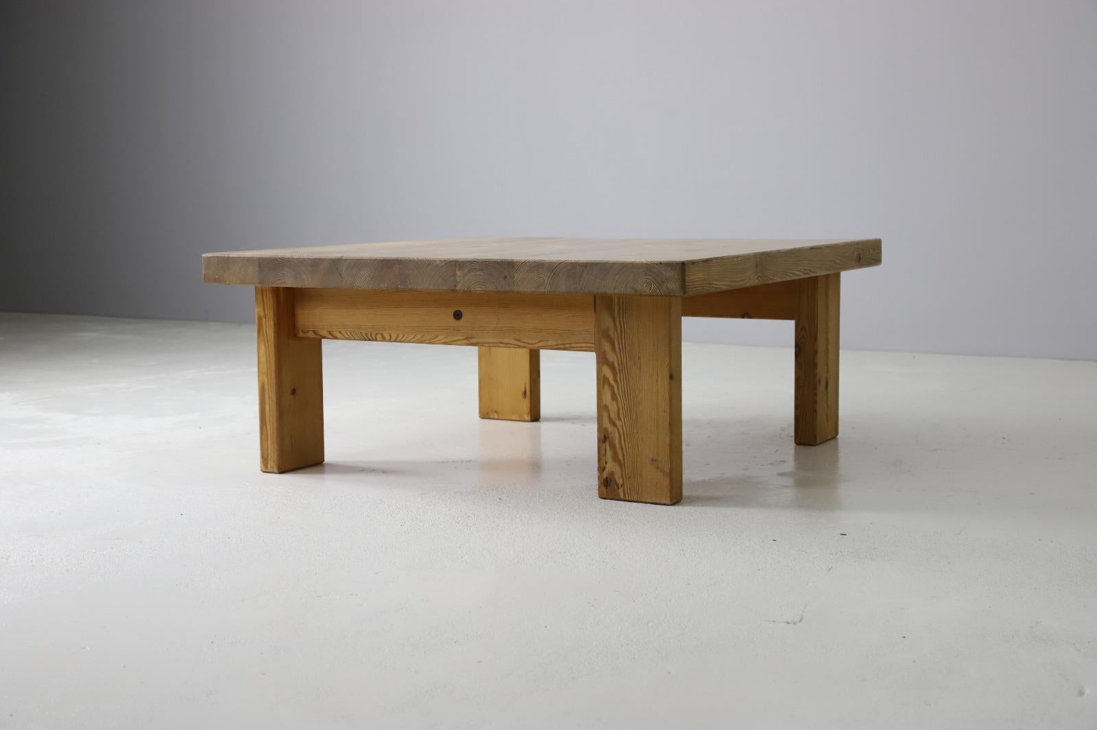 Large Solid Pine Coffee Table on Asymmetrical Base, Scandinavia, 1970s For Sale 2