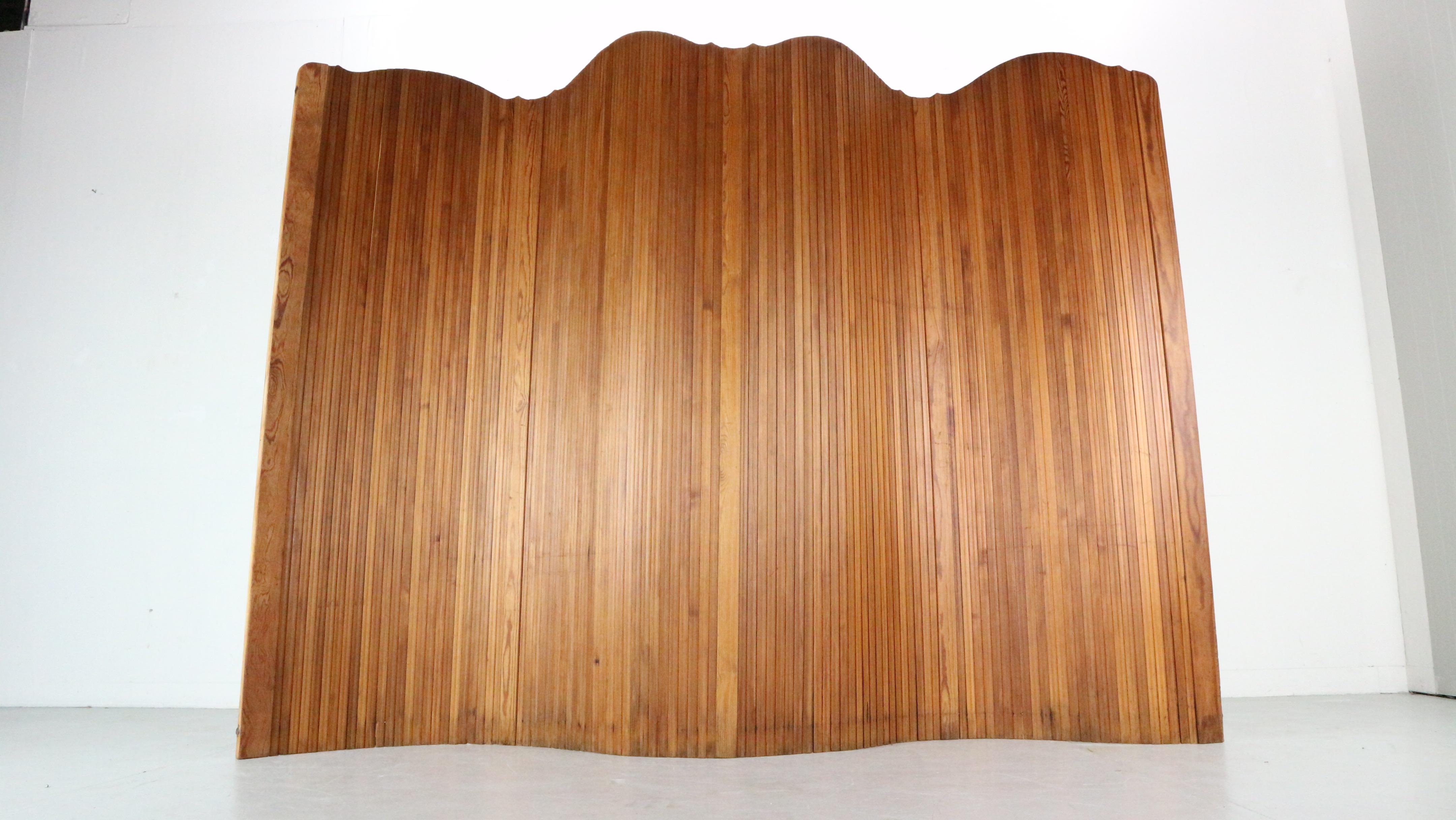 Mid-Century Modern Large solid pine room divider by S.N.S.A. , France 1930s. 