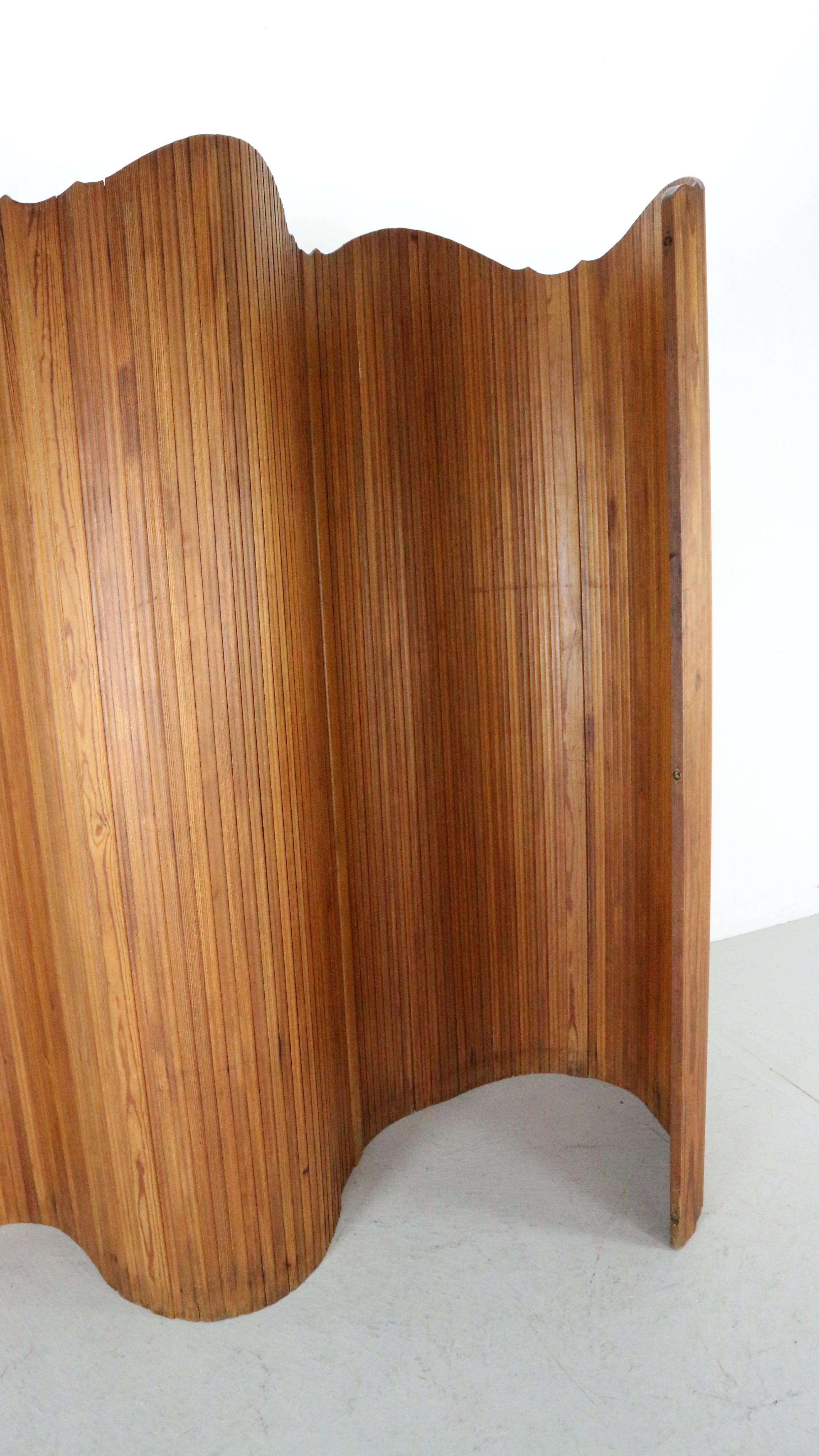 20th Century Large solid pine room divider by S.N.S.A. , France 1930s.