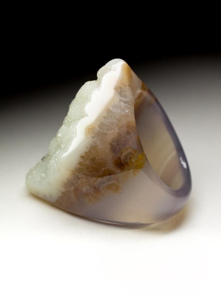 Large Solid Quartz Ring Raw Uncut Stone Unisex healing jewelry In New Condition For Sale In Berlin, DE