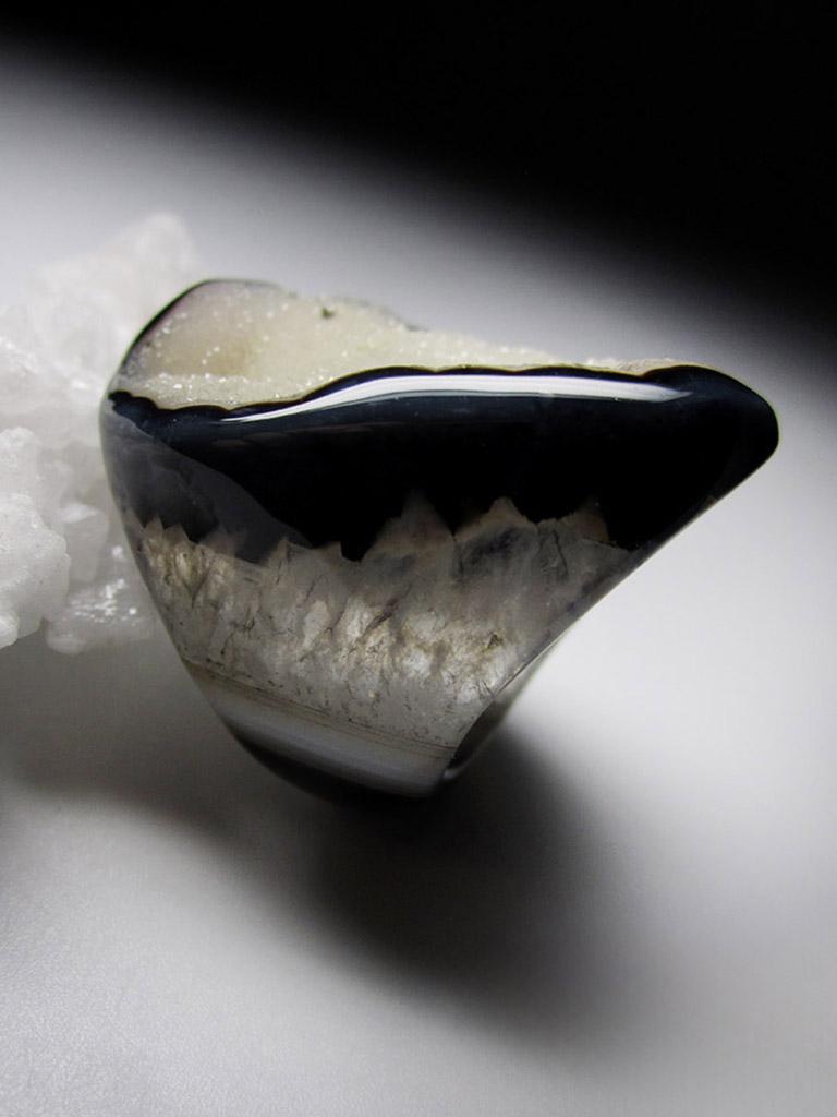 Large Solid Quartz Ring Rock Crystal Raw Crystals Black White For Sale 3