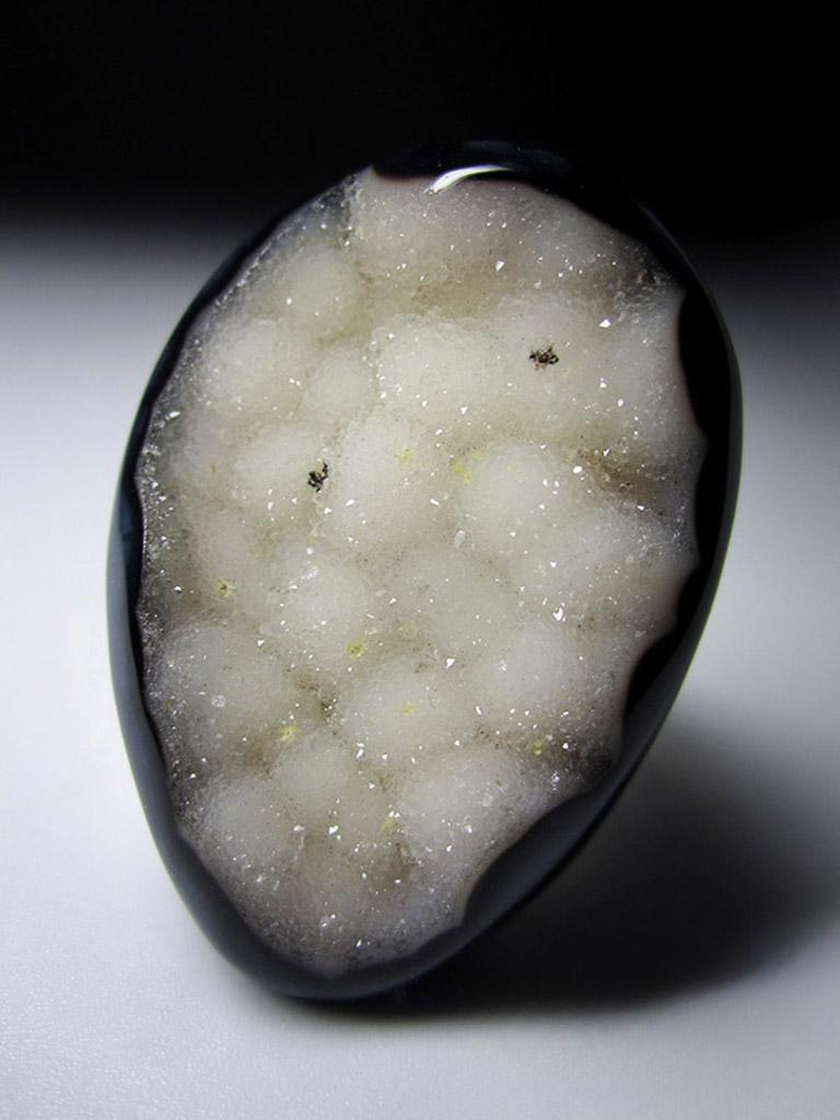 Non taillé Bague en Quartz massif Cristal de roche Cristaux bruts Noirs Blancs en vente