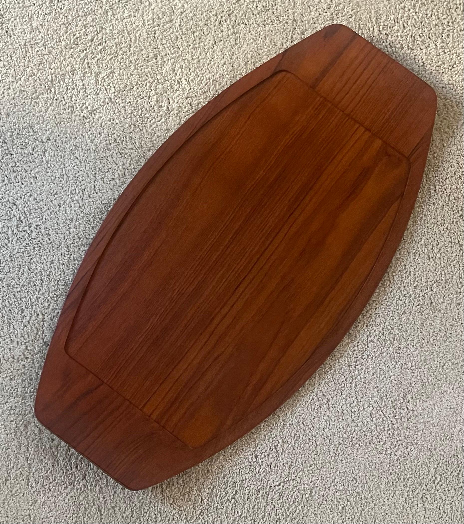 Large Solid Teak Surfboard Tray with Raised Edge by Digsmed - Rare In Good Condition For Sale In San Diego, CA