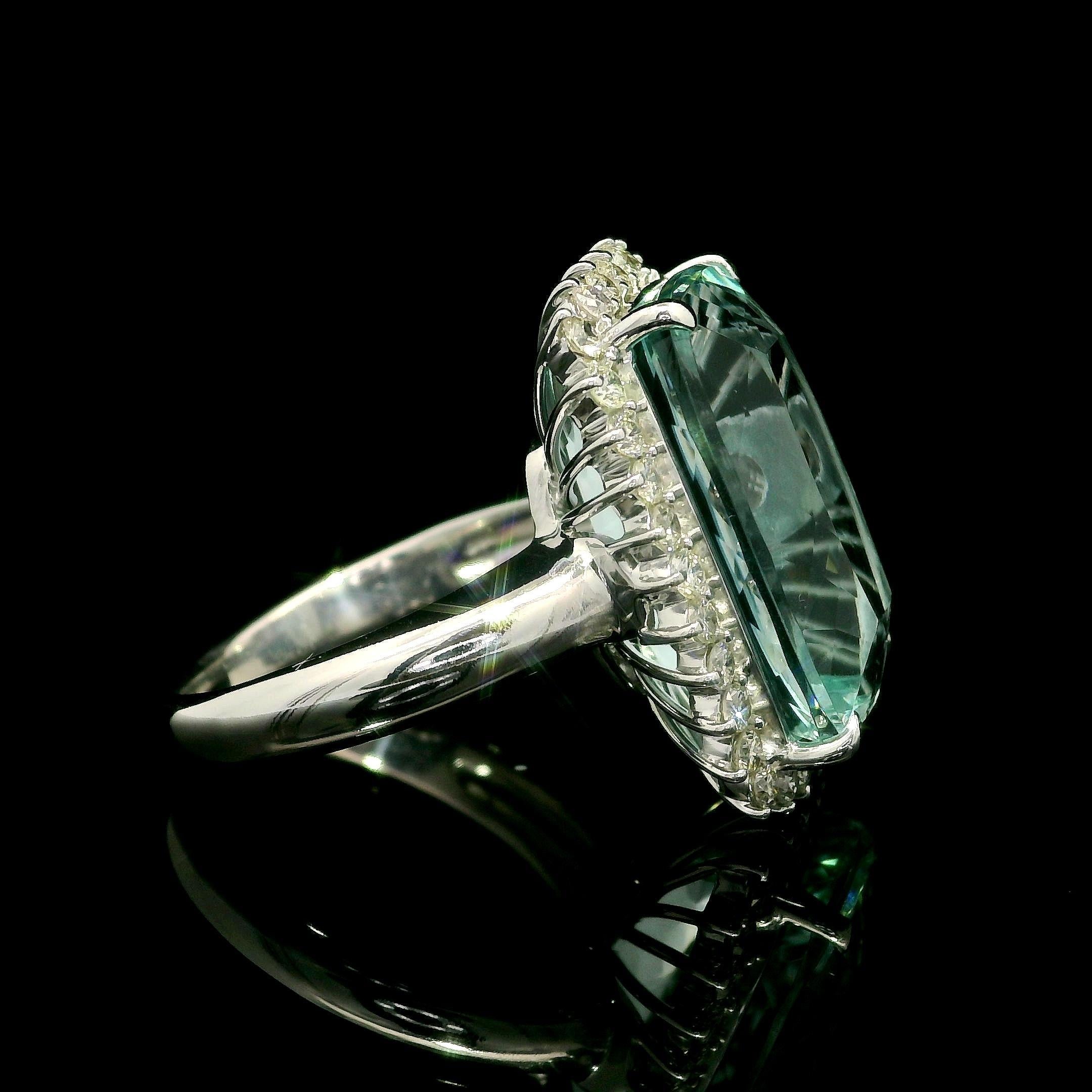Large Solid White gold 15.09ctw Aquamarine & Diamond Halo Statement Ring In Excellent Condition For Sale In Montclair, NJ