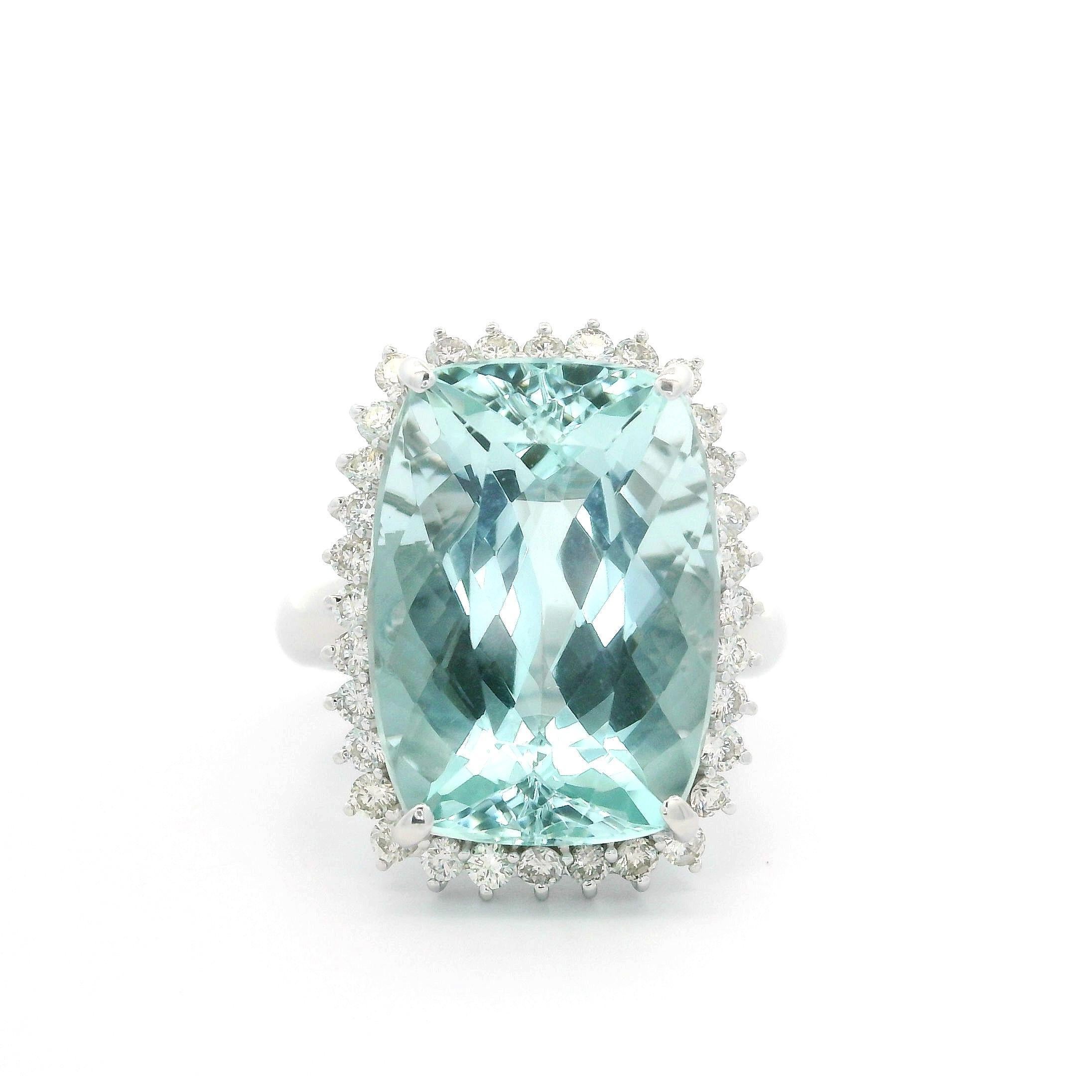Large Solid White gold 15.09ctw Aquamarine & Diamond Halo Statement Ring For Sale