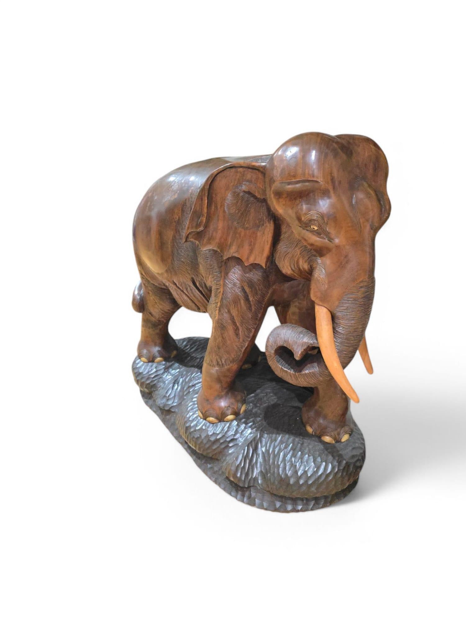 Elefante grande in Wood - anni '50  120 cm in vendita 5