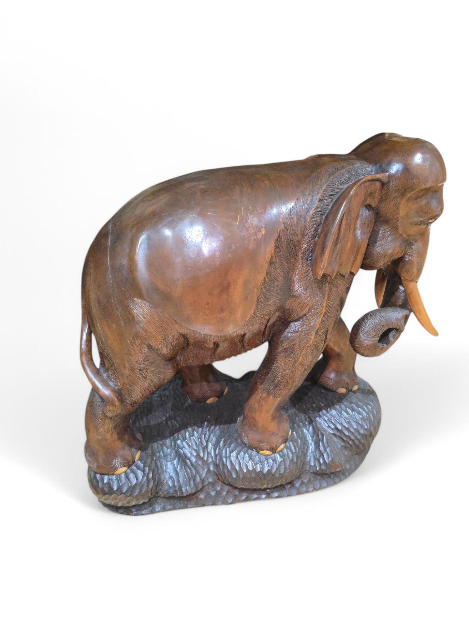 Elefante grande in Wood - anni '50  120 cm in vendita 6