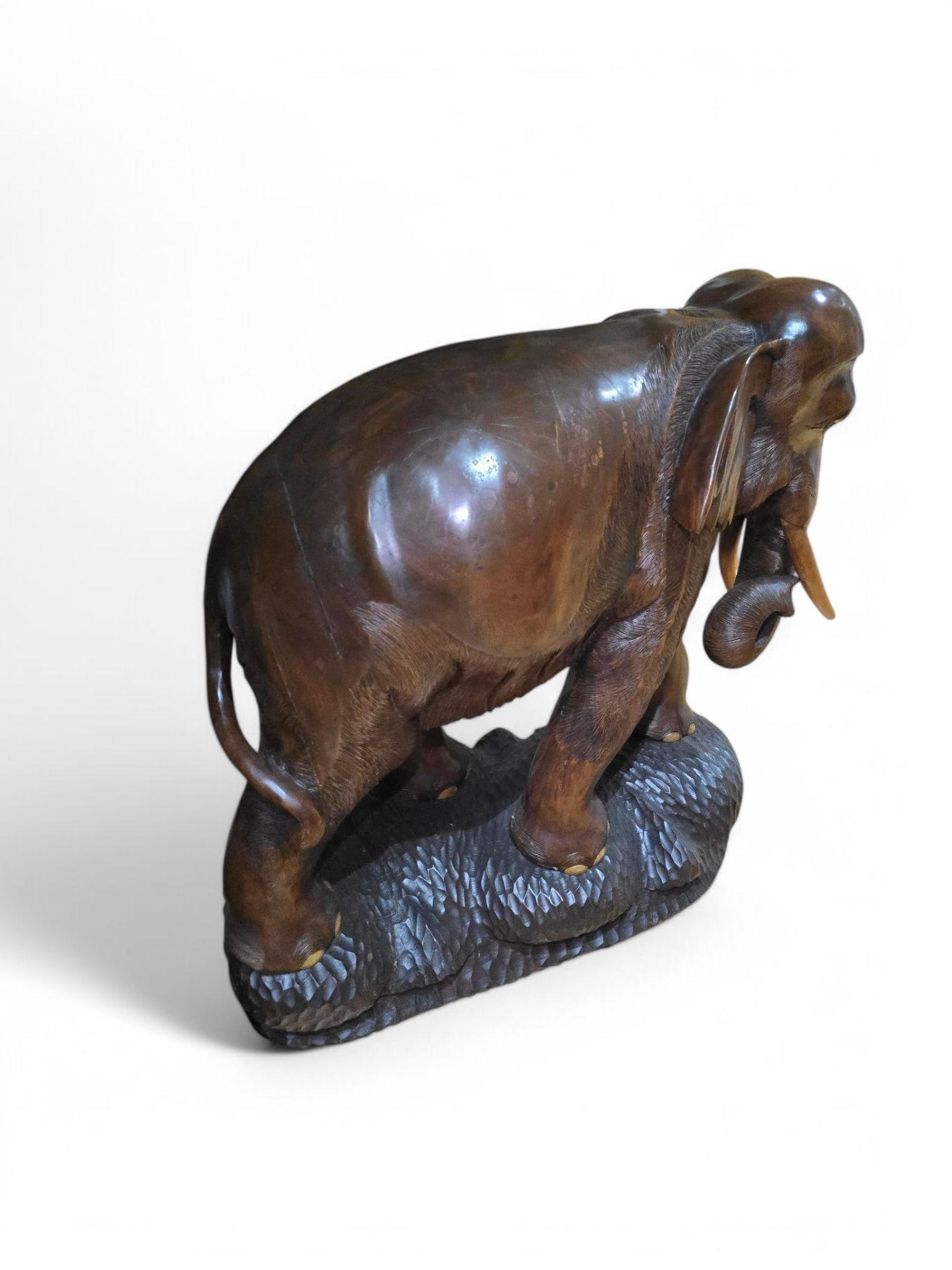 Metà XX secolo Elefante grande in Wood - anni '50  120 cm in vendita
