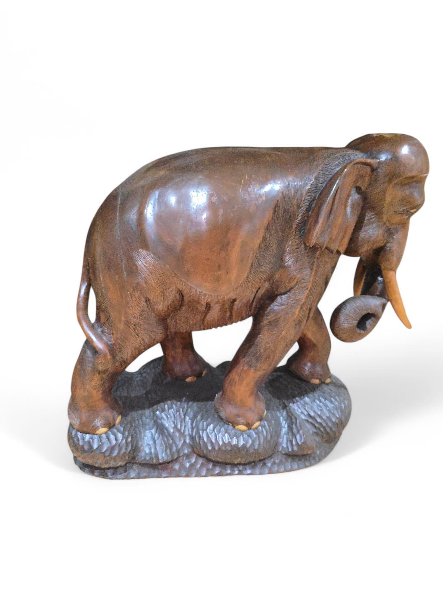Elefante grande in Wood - anni '50  120 cm in vendita 4