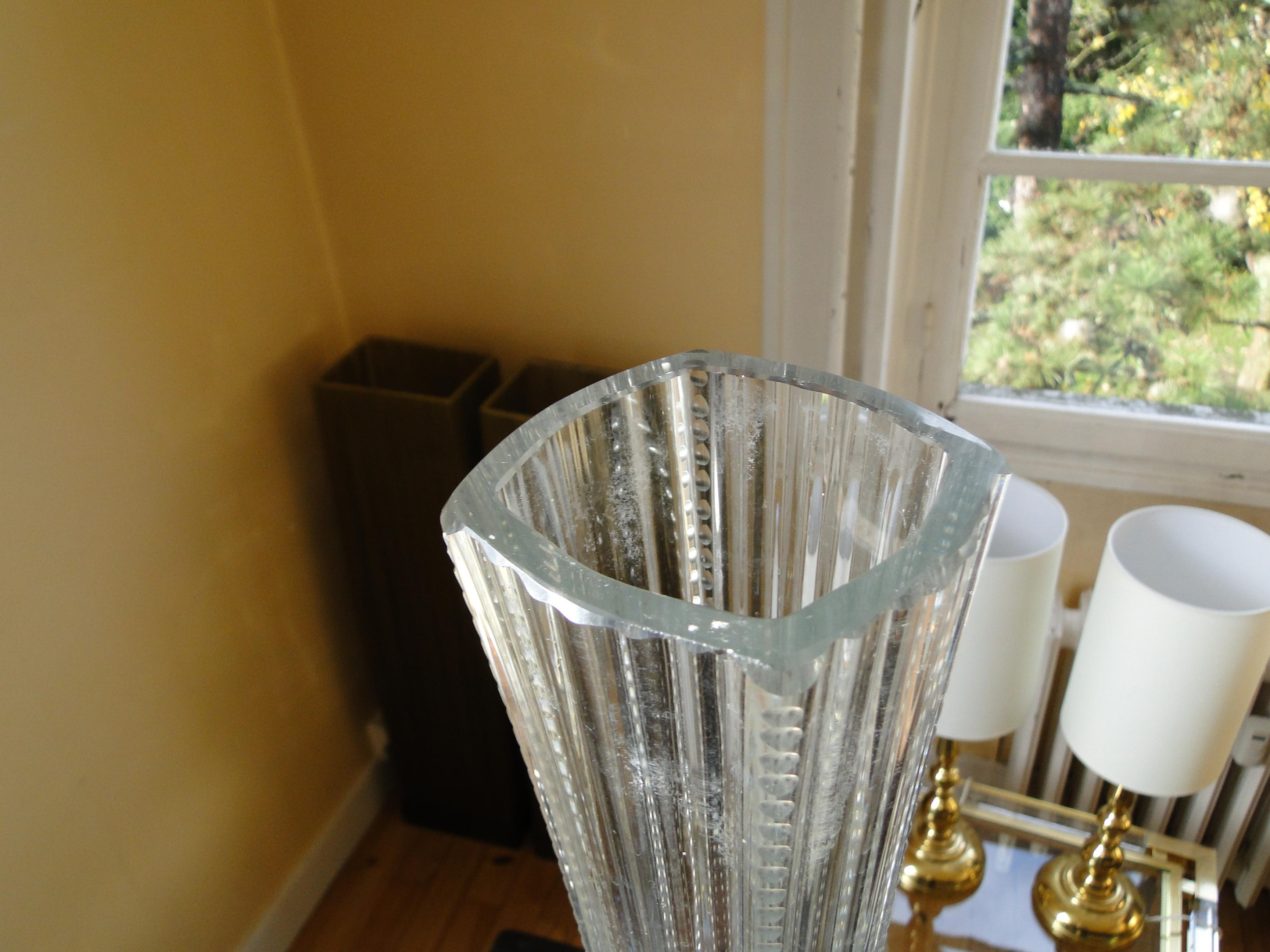 Large Soliflor Vase In Chiseled Glass France Mid Century For Sale 1