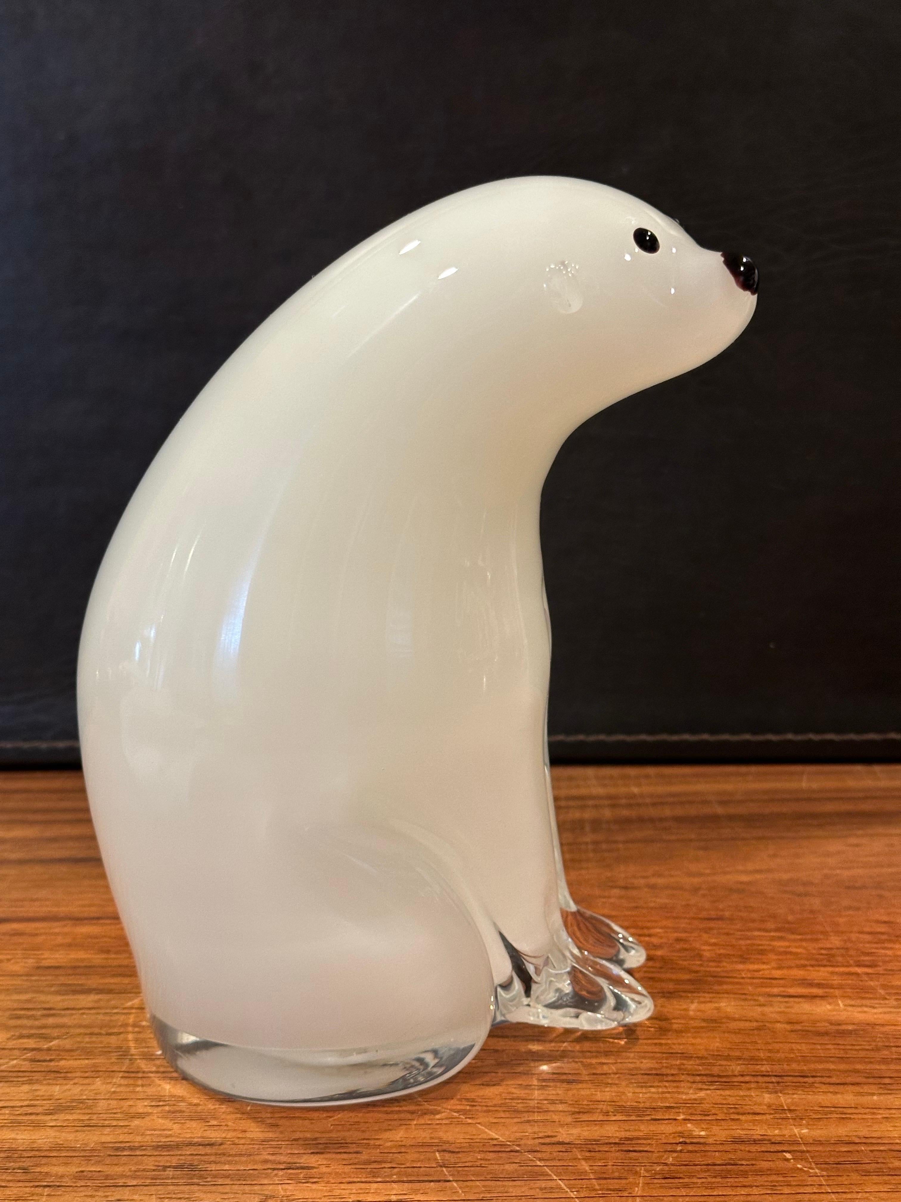 Große Eisbär-Skulptur aus Kunstglas von Murano-Glas Sommerso im Angebot 7