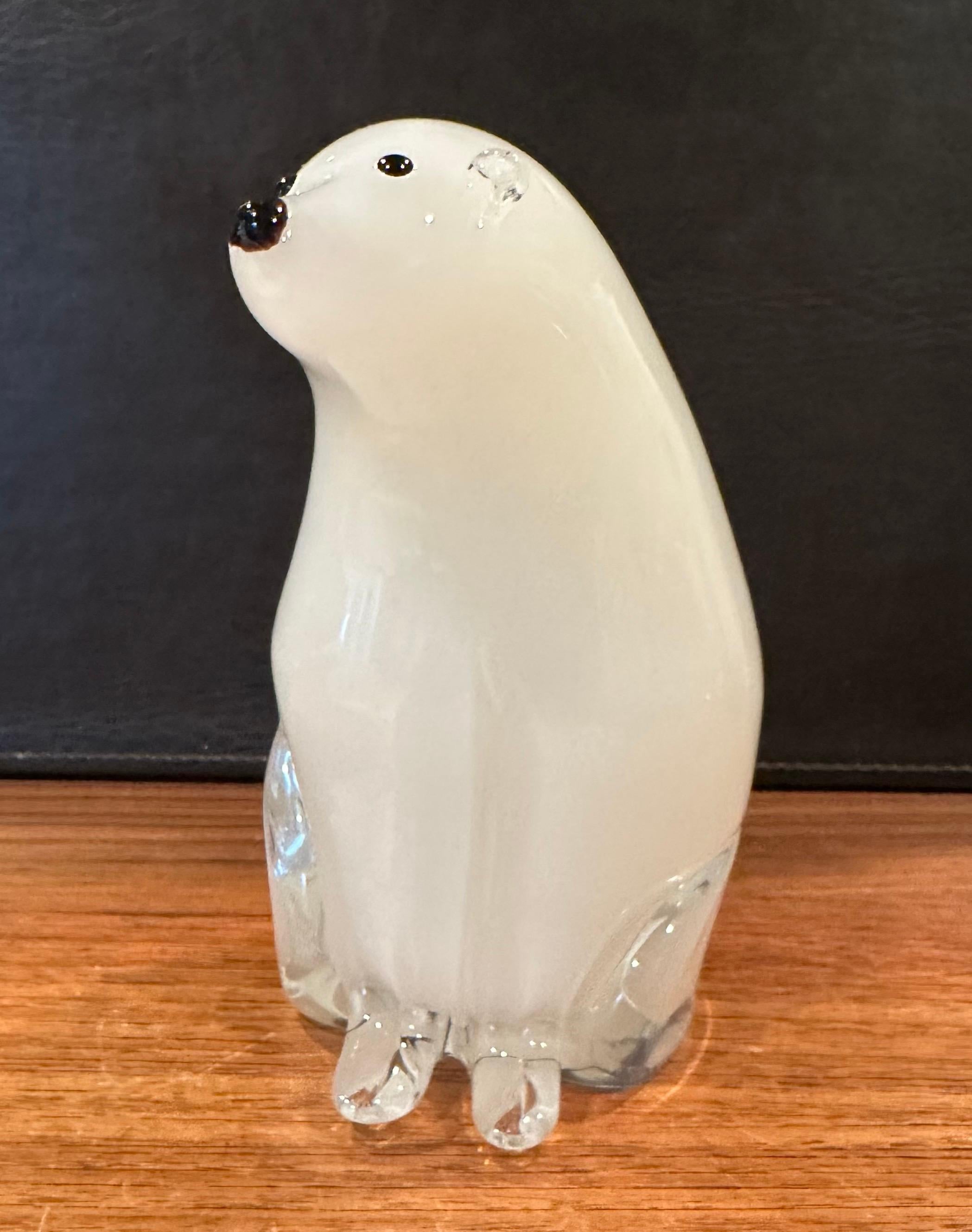 Große Eisbär-Skulptur aus Kunstglas von Murano-Glas Sommerso im Angebot 1