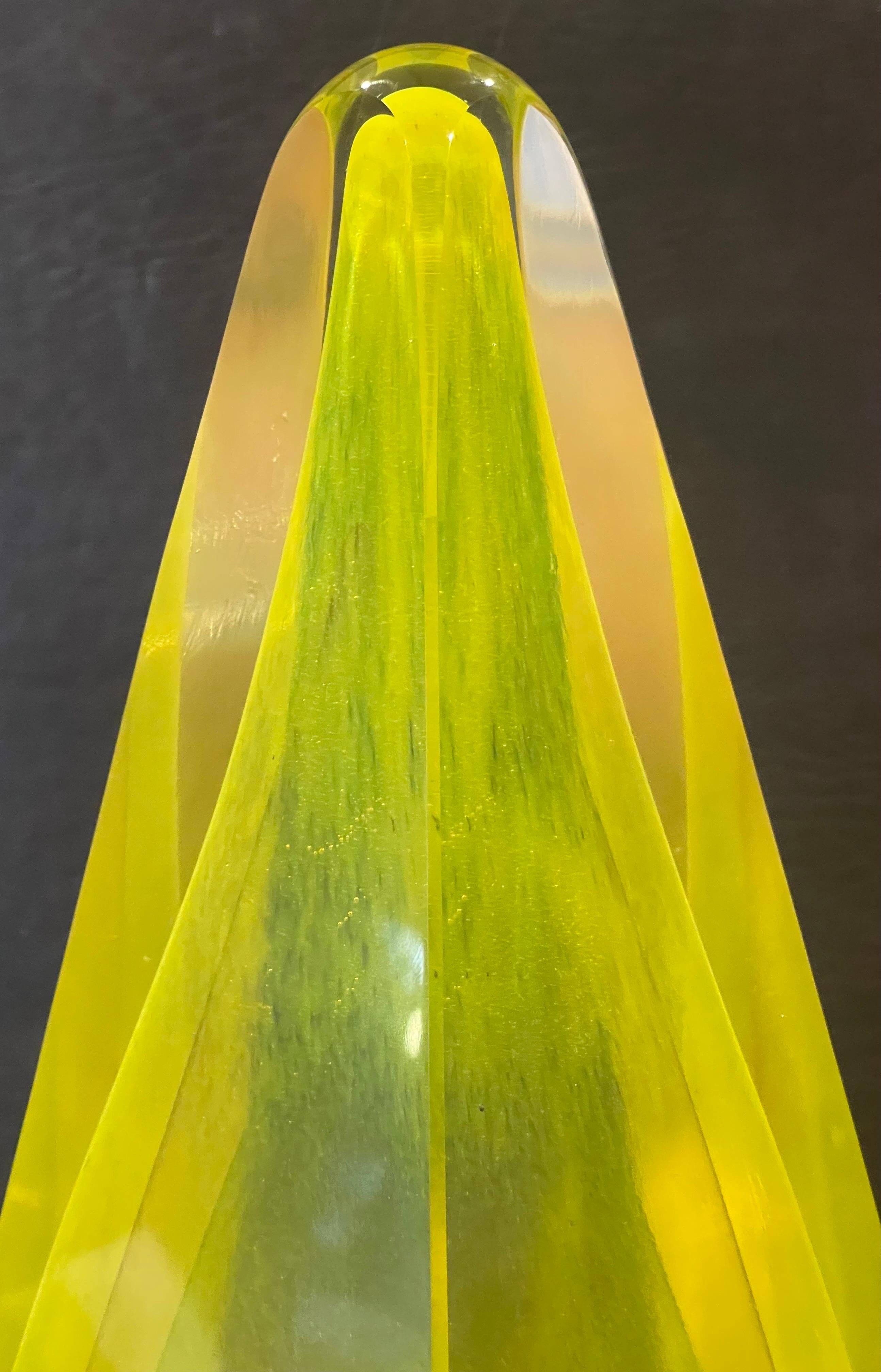 Large Sommerso Uranium Art Glass Pyramid Sculpture by Murano Glass For Sale 2