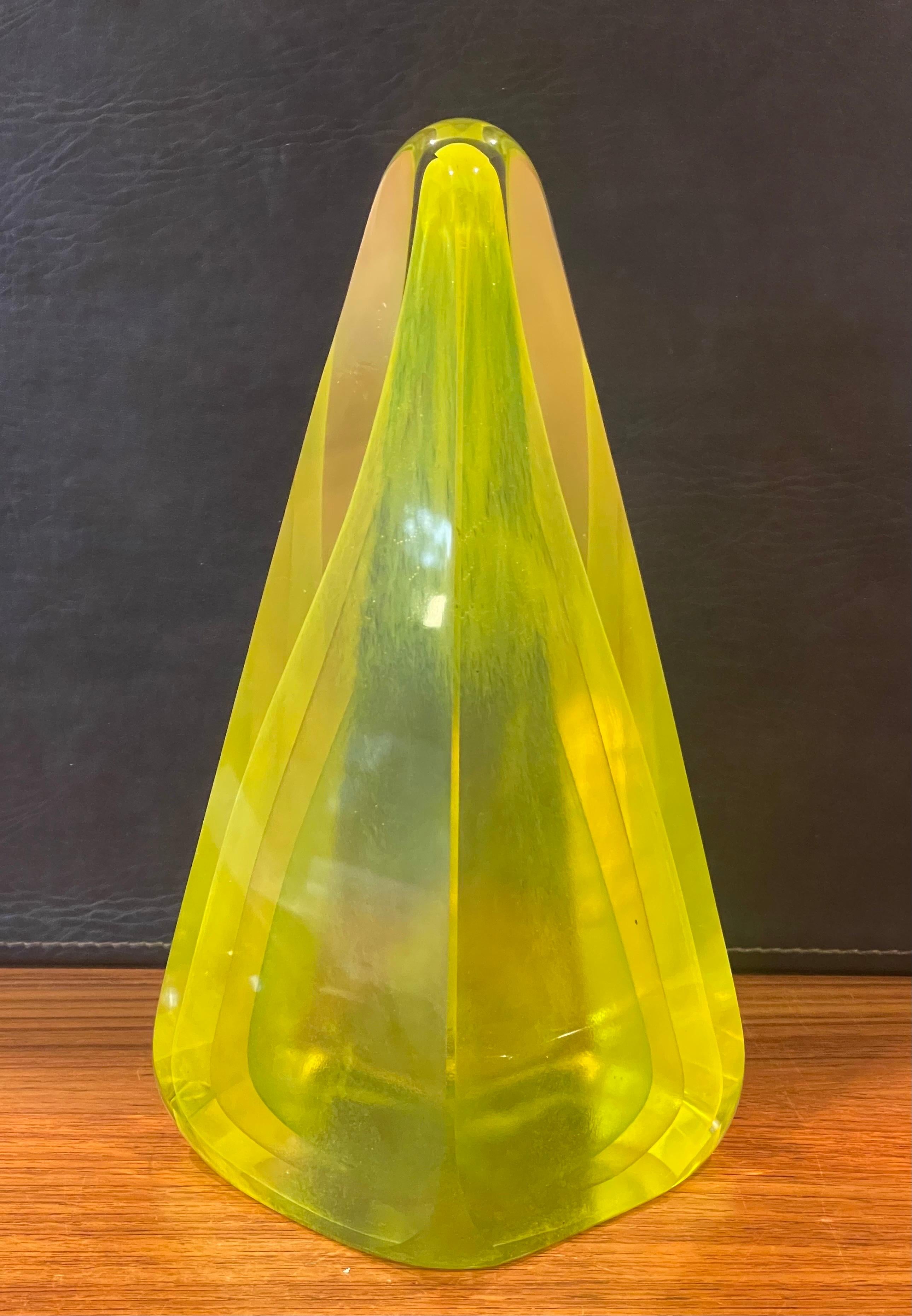 20th Century Large Sommerso Uranium Art Glass Pyramid Sculpture by Murano Glass For Sale
