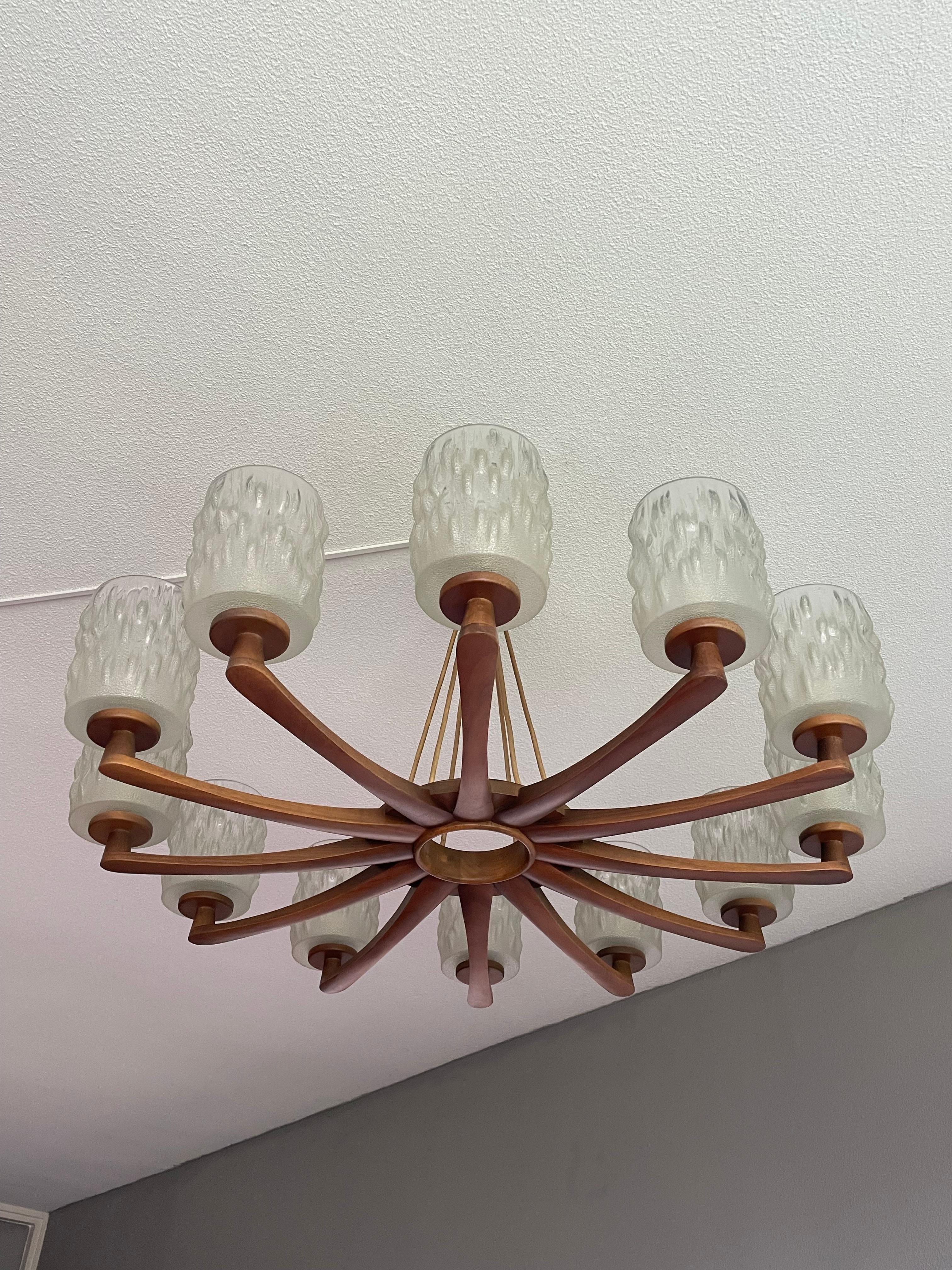 Large & Sophisticated Mid-Century Modern, Wood and Art Glass 12 Light Chandelier For Sale 4