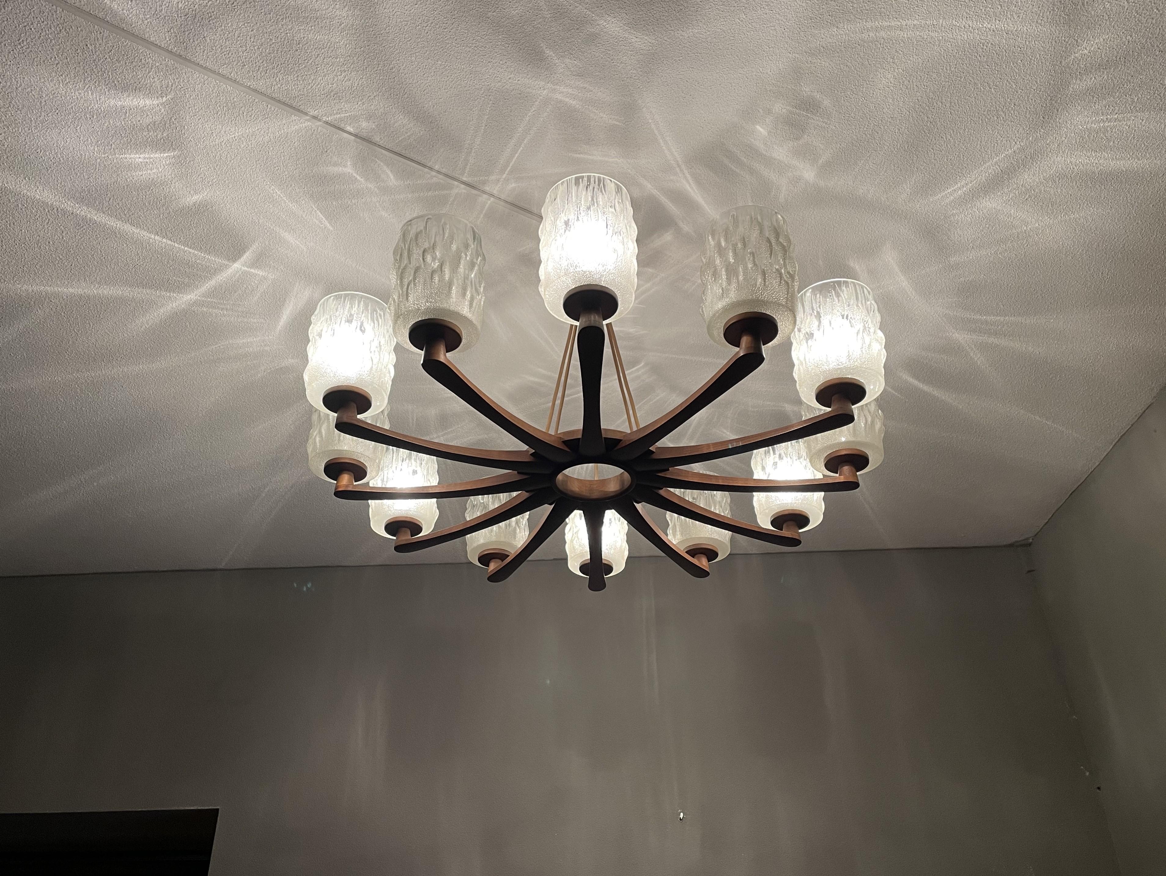 Large & Sophisticated Mid-Century Modern, Wood and Art Glass 12 Light Chandelier For Sale 5