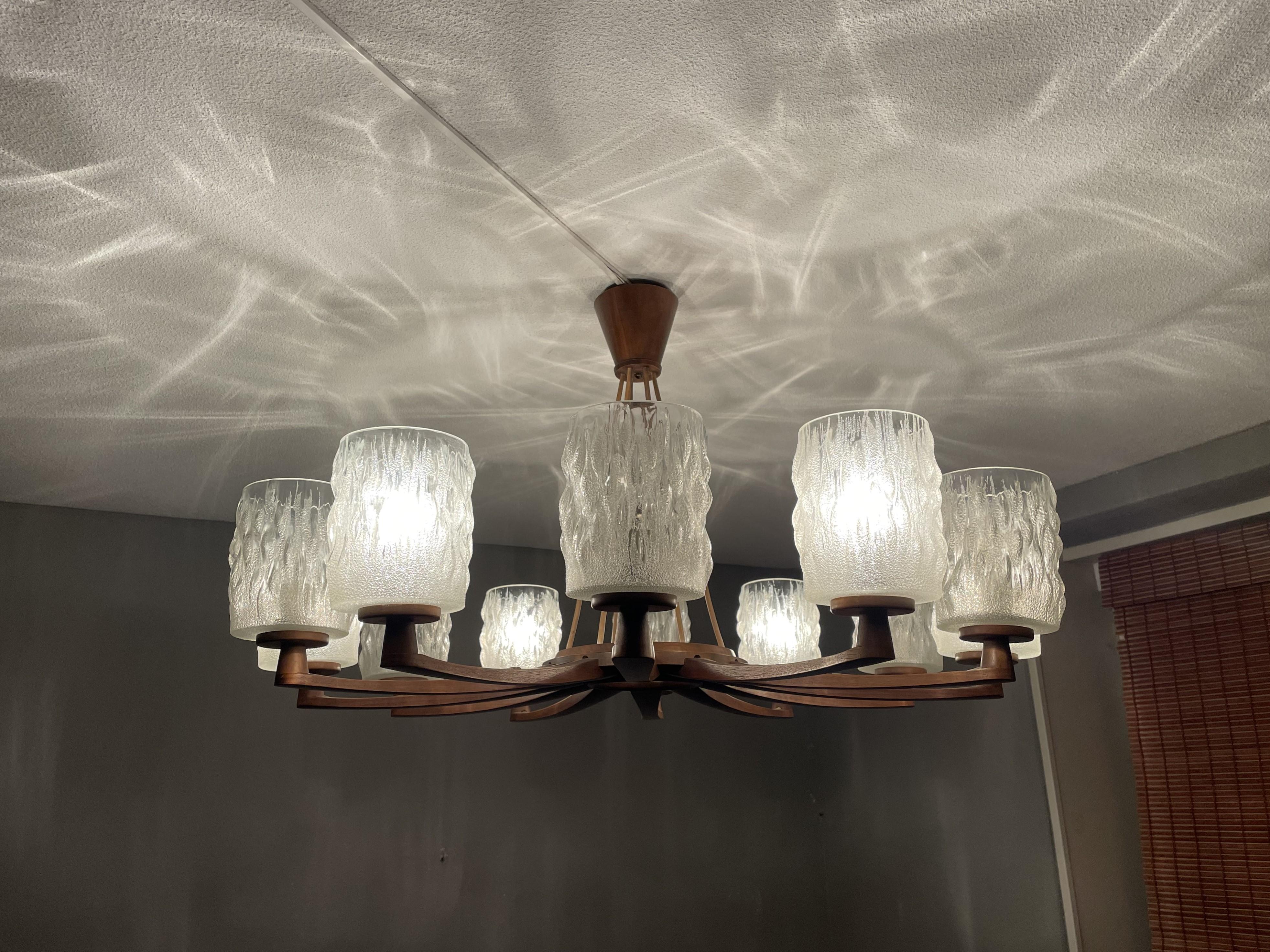 Large & Sophisticated Mid-Century Modern, Wood and Art Glass 12 Light Chandelier For Sale 12