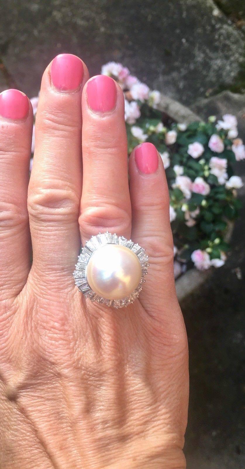 Large South Sea Cultured Pearl 3.77 Carat VS Diamond Platinum Cocktail Ring In Excellent Condition For Sale In Shaker Heights, OH