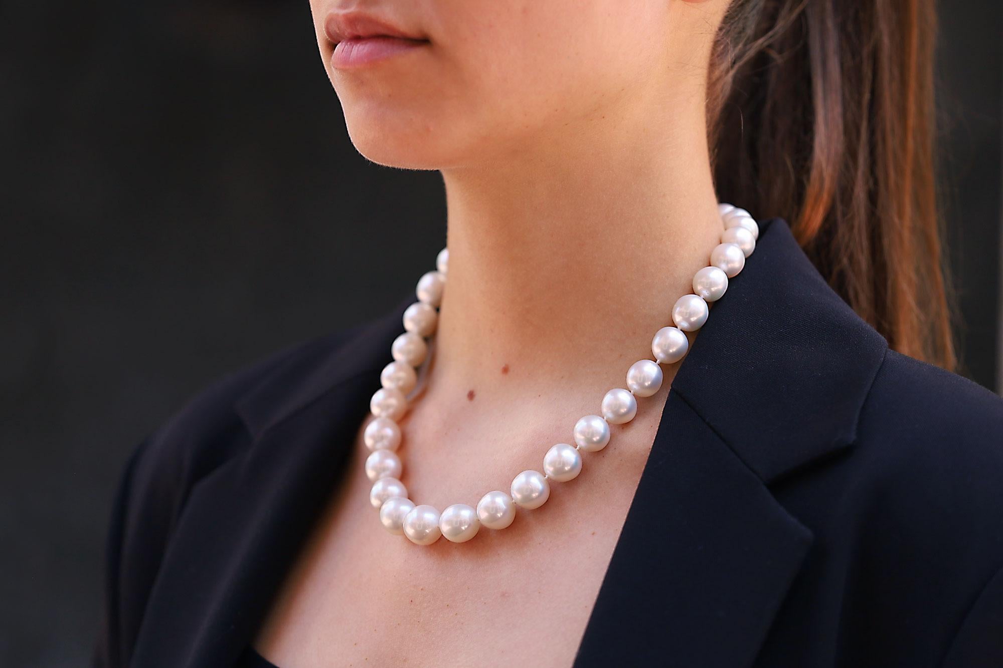 Brilliant Cut Large South Sea Pearl Necklace Strand With 18k Diamond Clasp