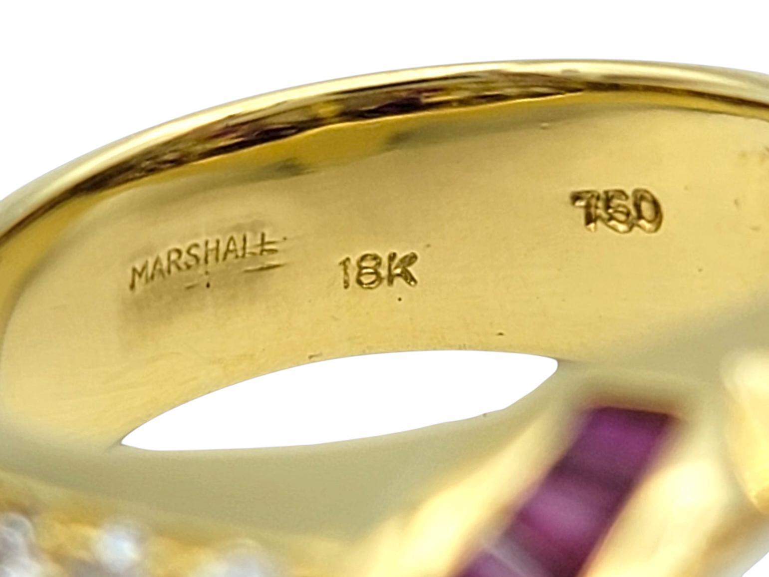 Grande anello cocktail con perle dei mari del sud, rubini e diamanti in oro giallo 18 carati in vendita 2