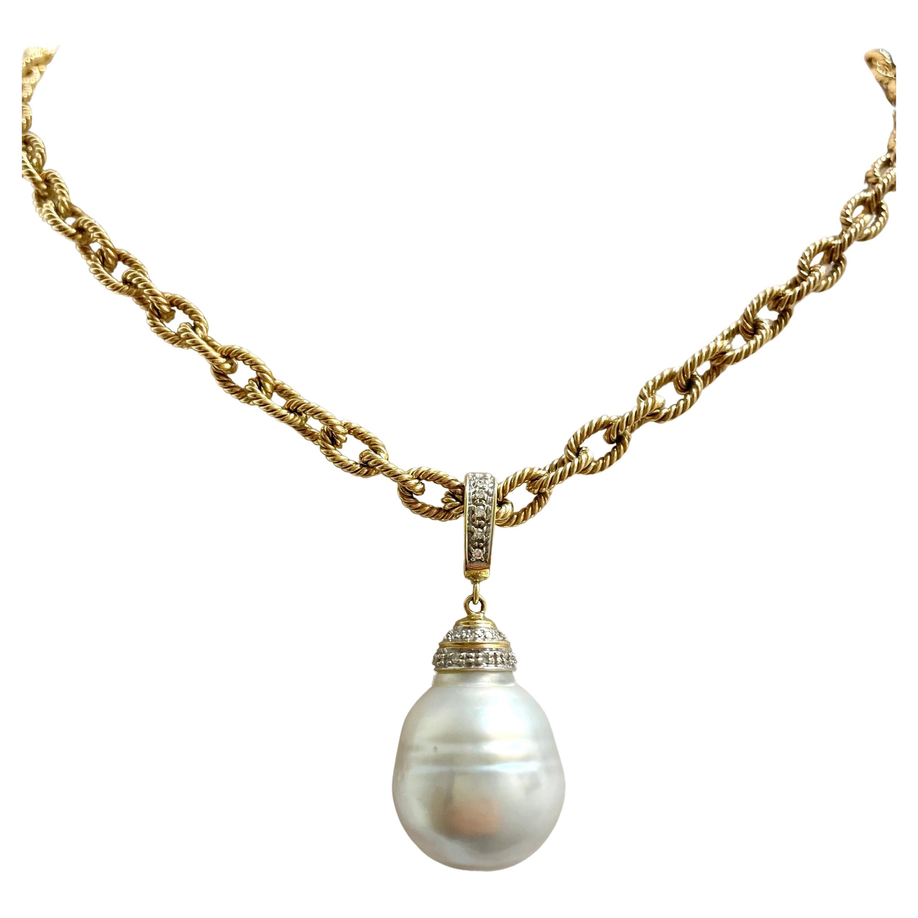 Large South Sea Pearl with Diamonds on Gold Chain Necklace In New Condition For Sale In Laguna Beach, CA