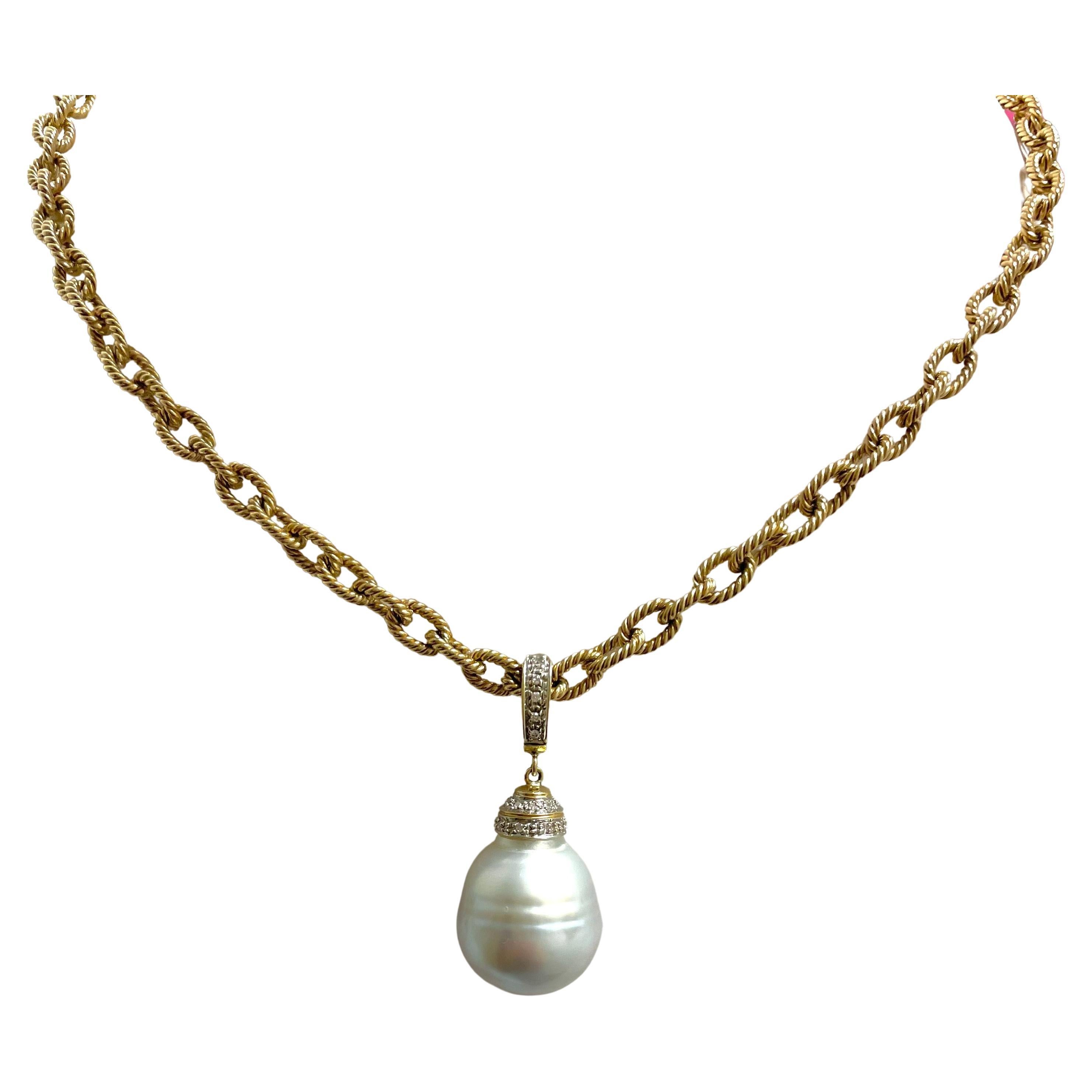 Large South Sea Pearl with Diamonds on Gold Chain Necklace For Sale 1
