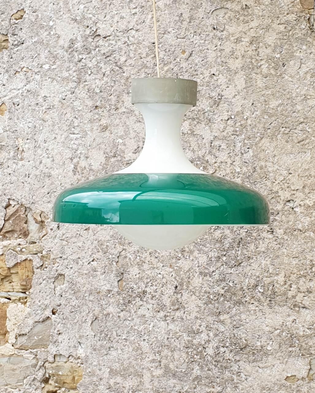 Grand plafonnier de l'ère spatiale, verre dépoli et plexiglas, Italie, années 70 en vente 2