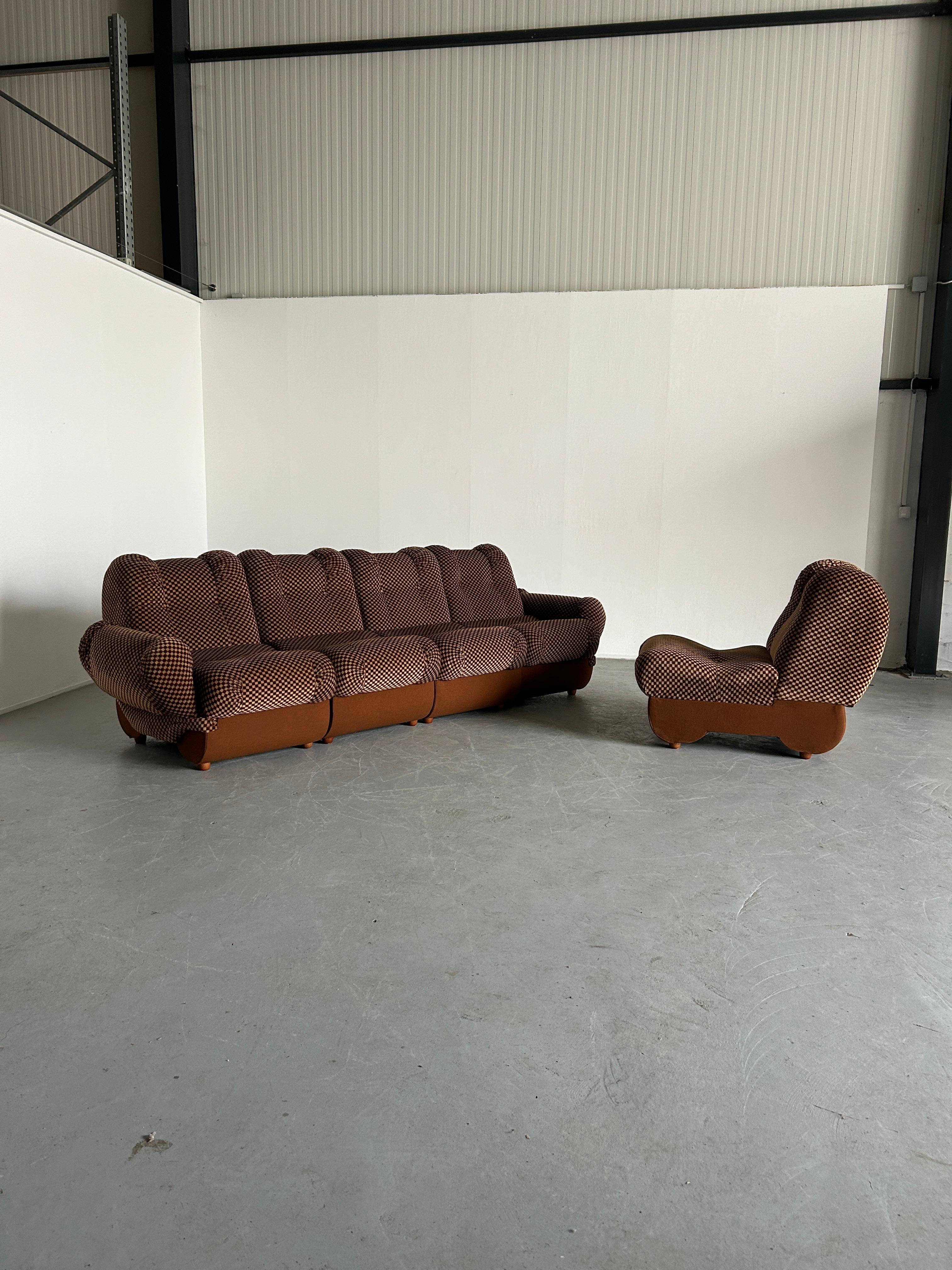 Mid-20th Century Large Space Age Cloud Modular Sofa Set in Brown Striped Fabric, Italy 1960s For Sale