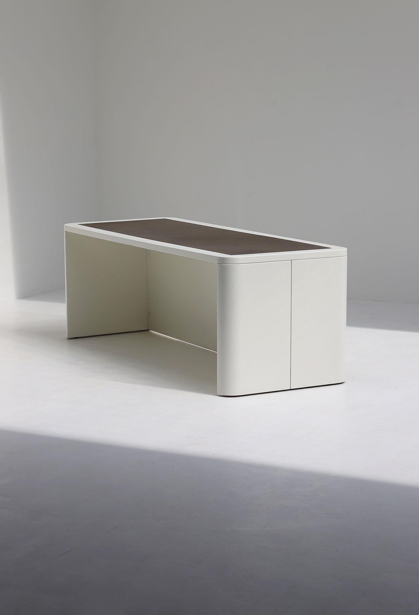 Large space age desk designed by Frank De Clercq, Belgium 1972. For Sale 2