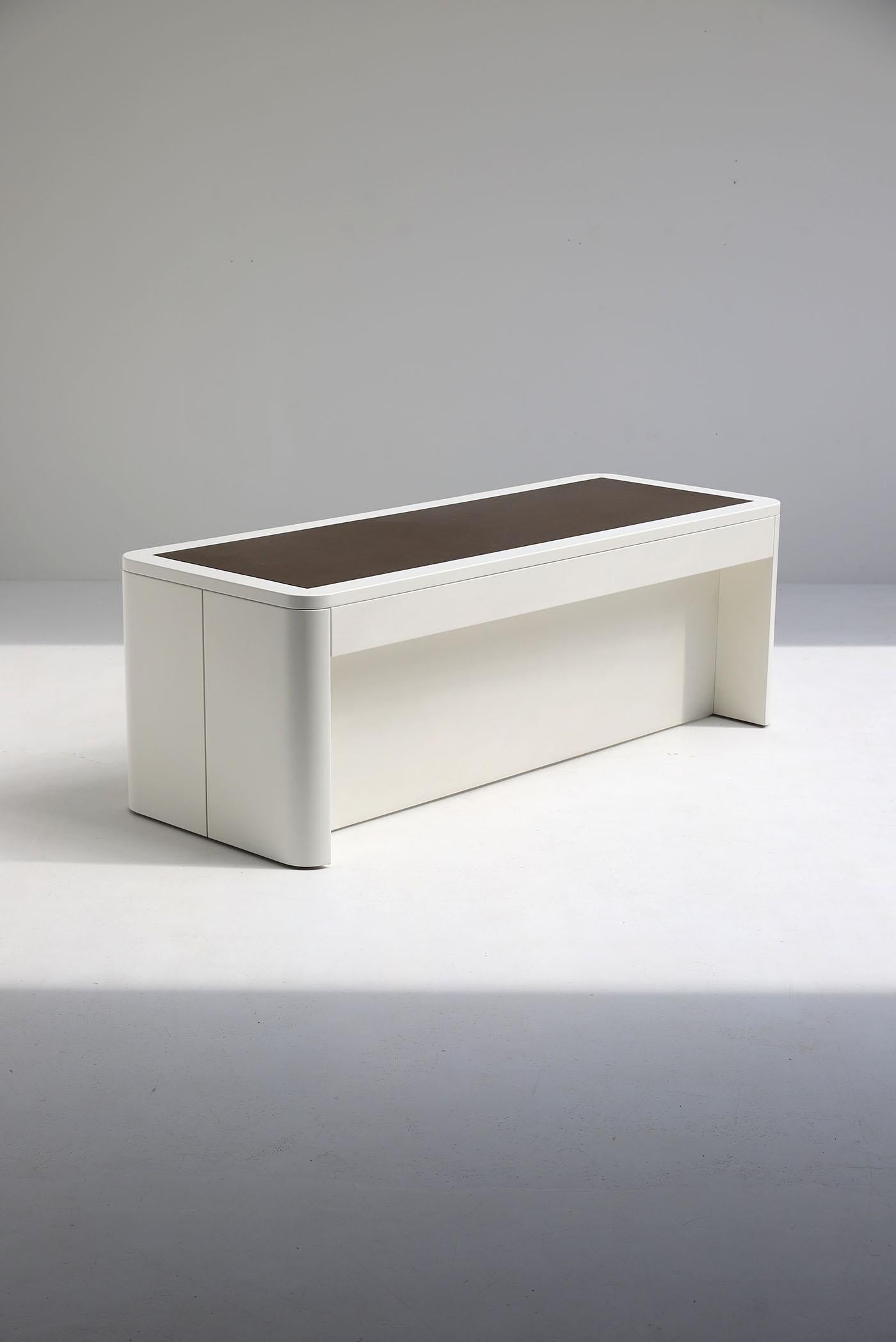 Belgian Large space age desk designed by Frank De Clercq, Belgium 1972. For Sale