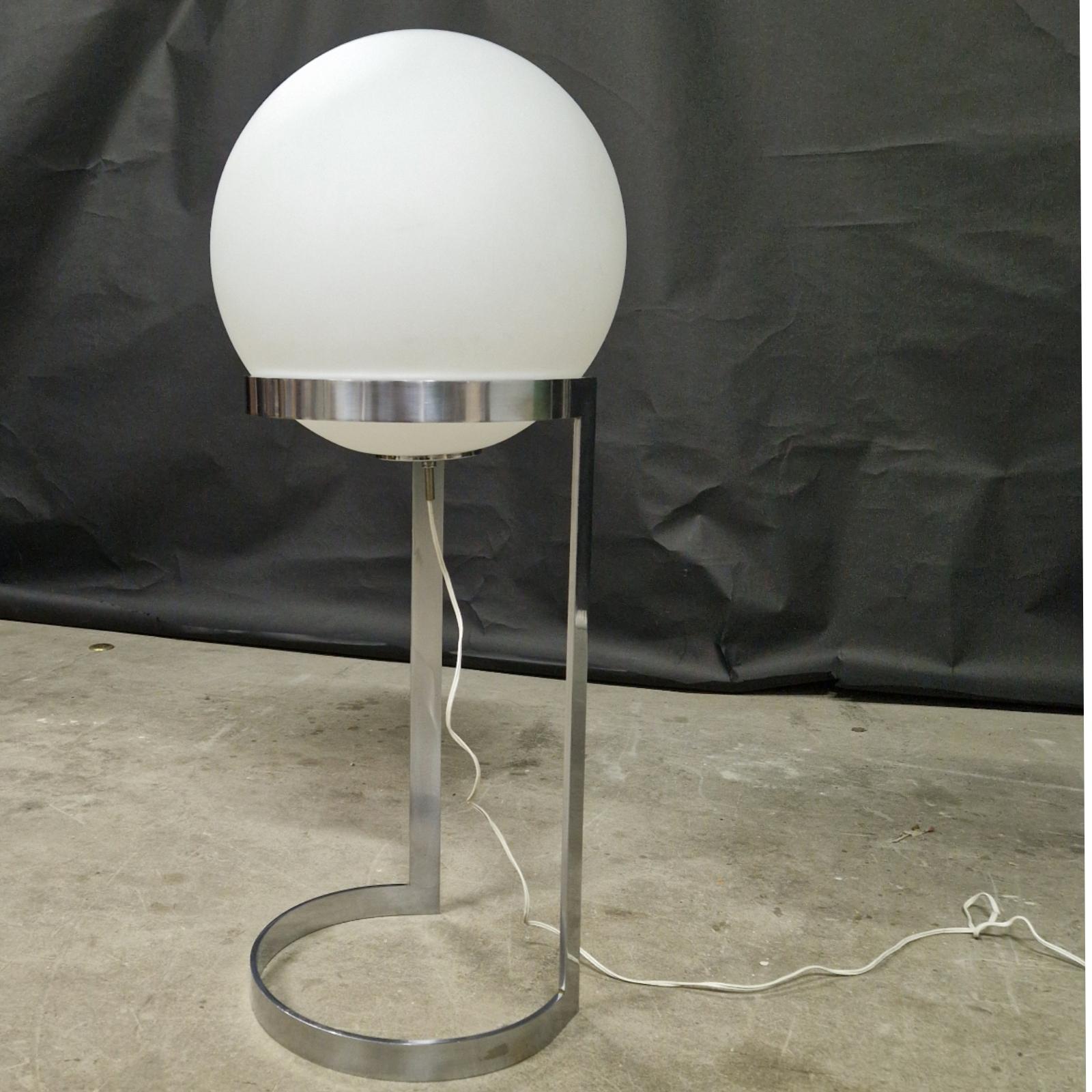 Large space age floor lamp by Glashutte Limburg, Germany 1960s In Good Condition For Sale In ECHT, NL