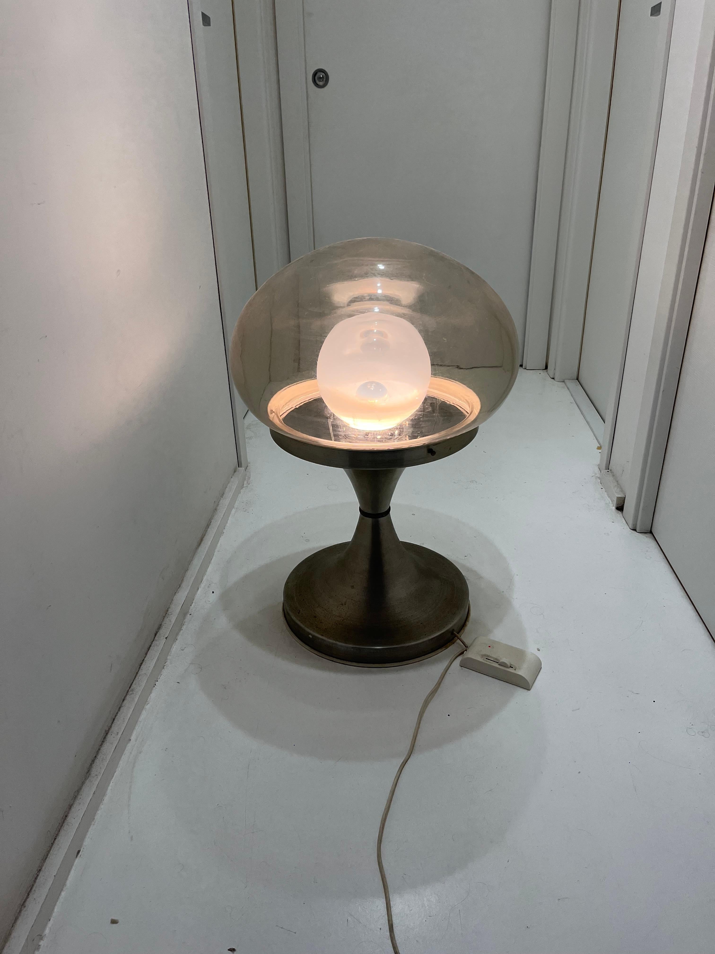 Große Space Age Stehleuchte Höhe 71 cm Mid-Century Murano Glas 1970er Jahre im Zustand „Gut“ im Angebot in Palermo, IT