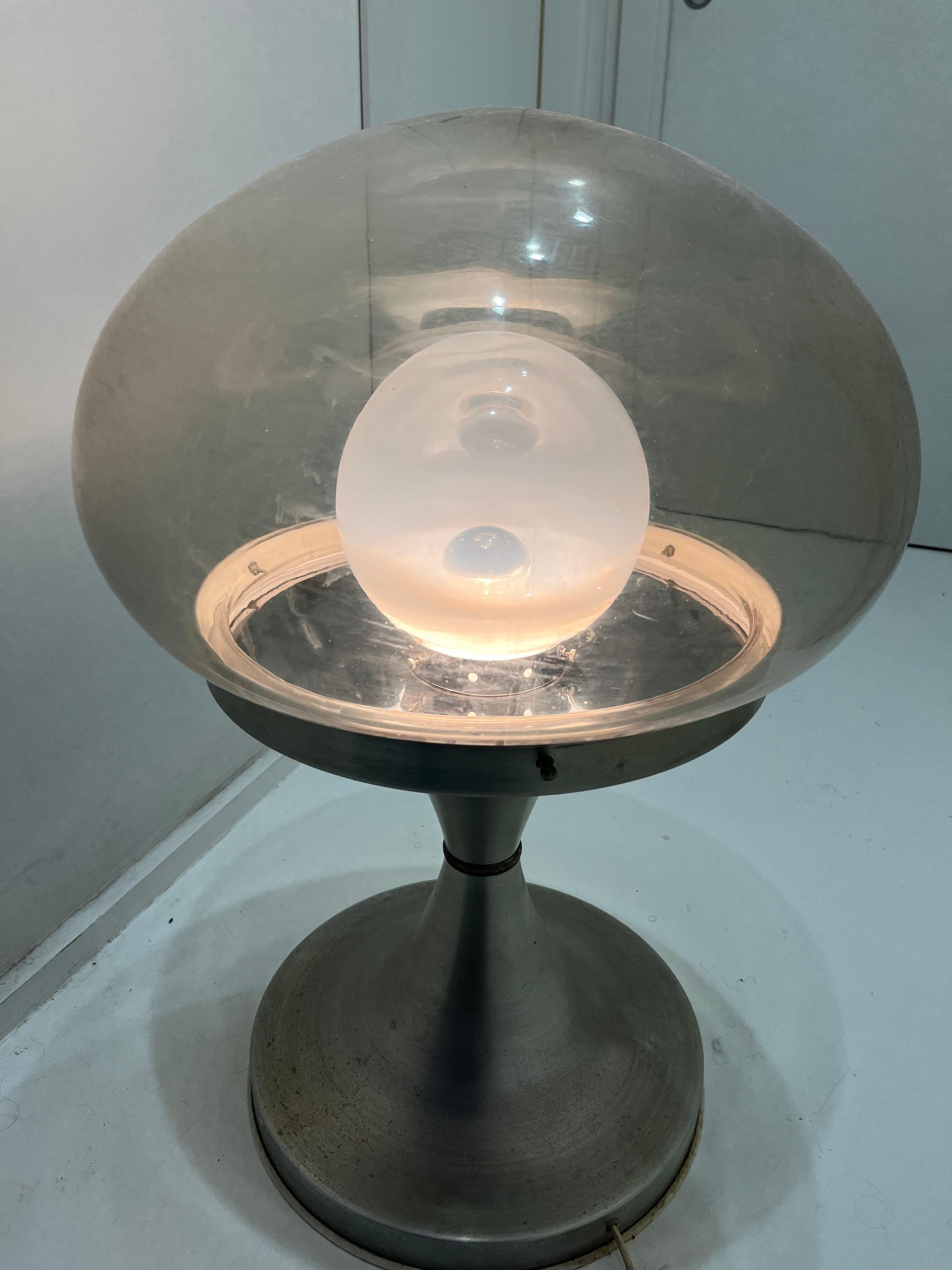 Große Space Age Stehleuchte Höhe 71 cm Mid-Century Murano Glas 1970er Jahre (Ende des 20. Jahrhunderts) im Angebot