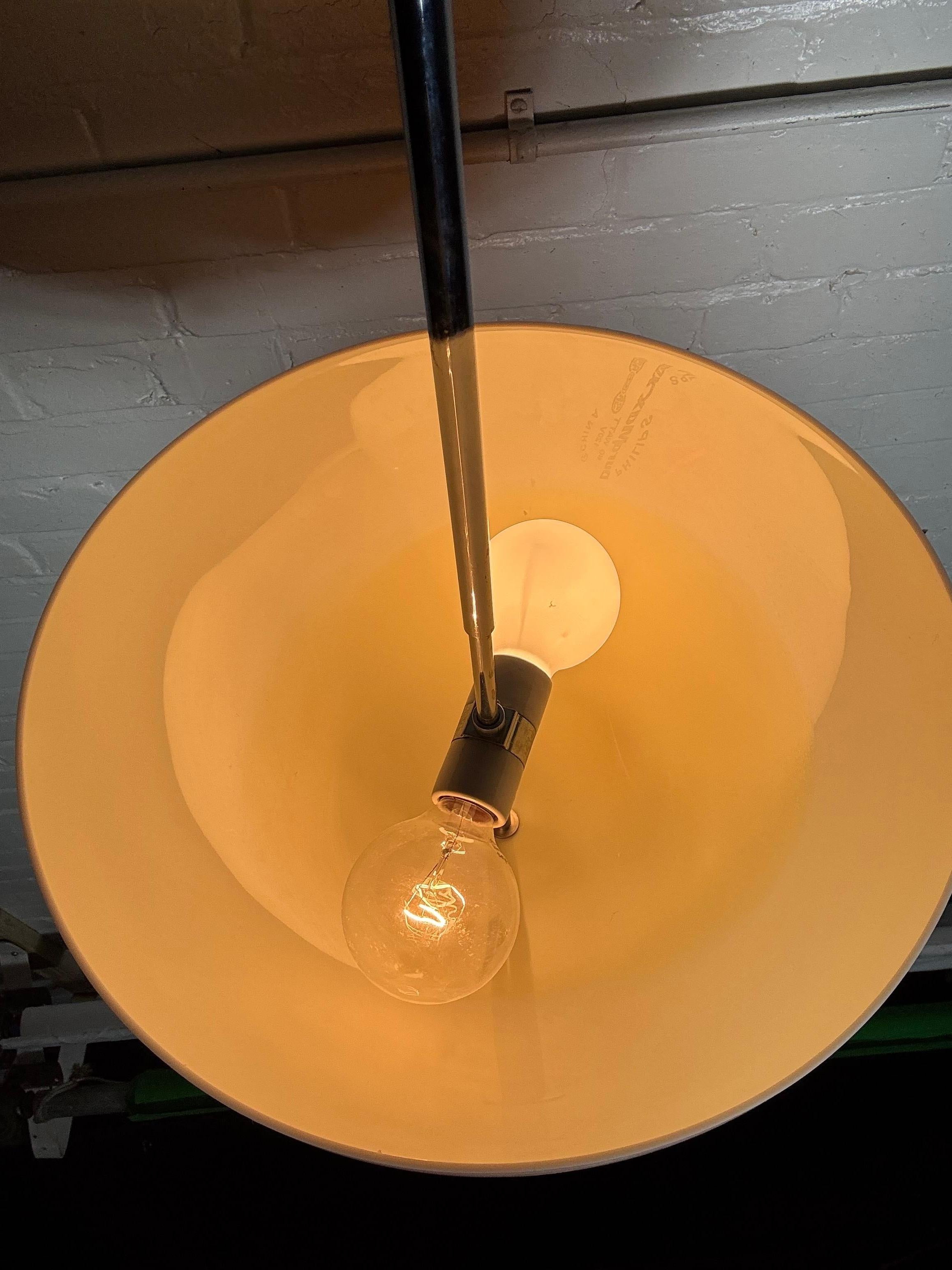 Fin du 20e siècle Grand lampadaire champignon de l'ère spatiale par Gepo, 1970 en vente