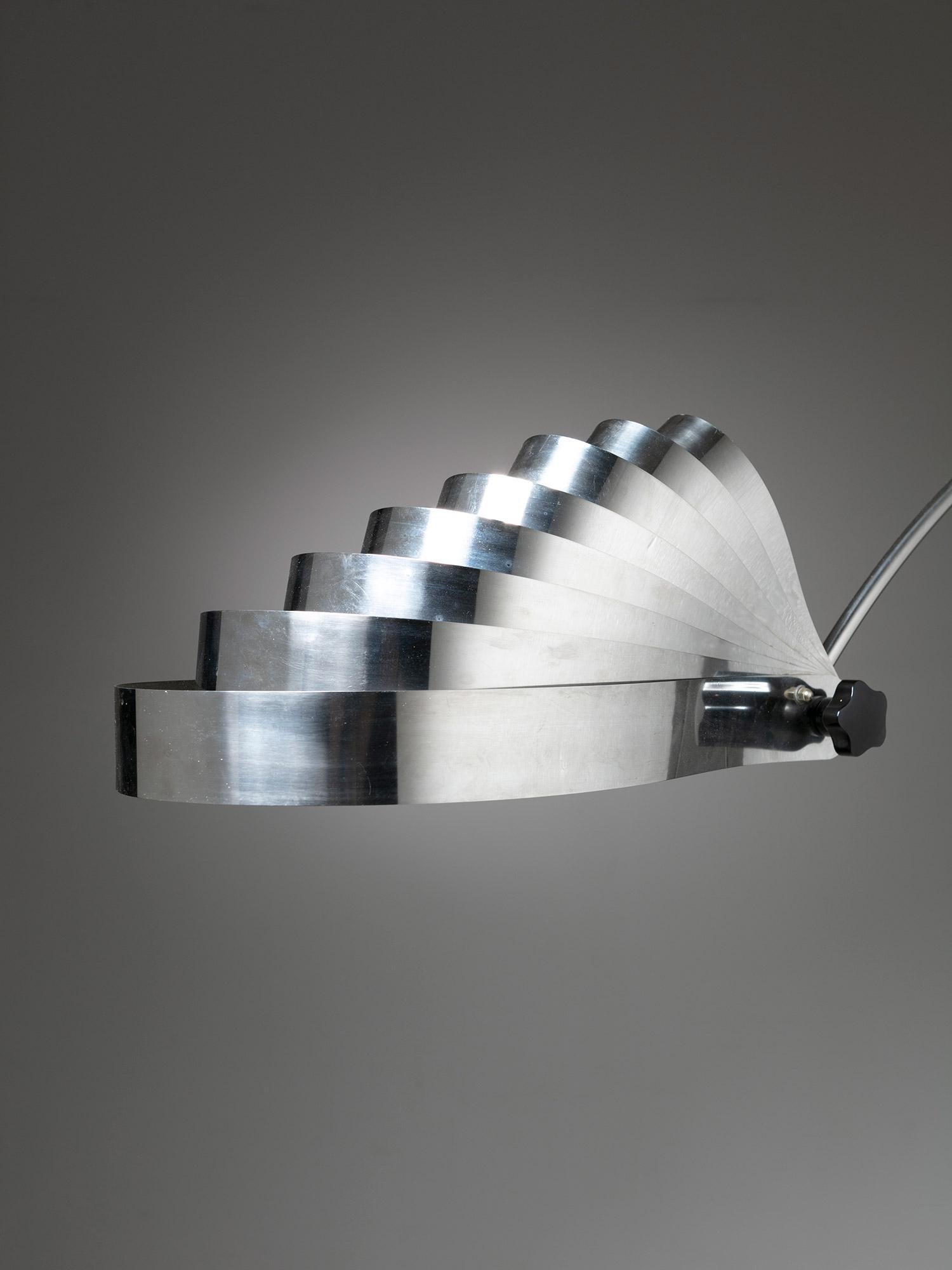 Métal Grand lampadaire en acier de l'ère spatiale par Lampter, Italie, 1970 en vente